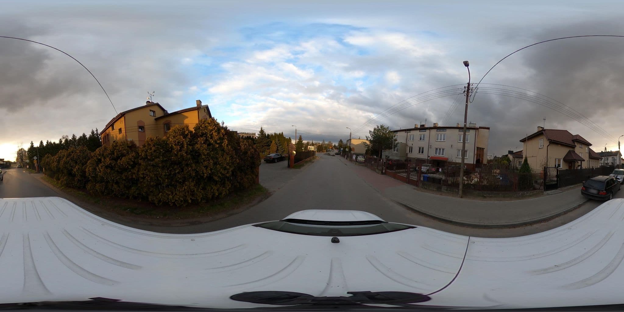 Street view near Hotel Korona, Nowe Grocholice — © inwazjamb (CC BY-SA · Mapillary)