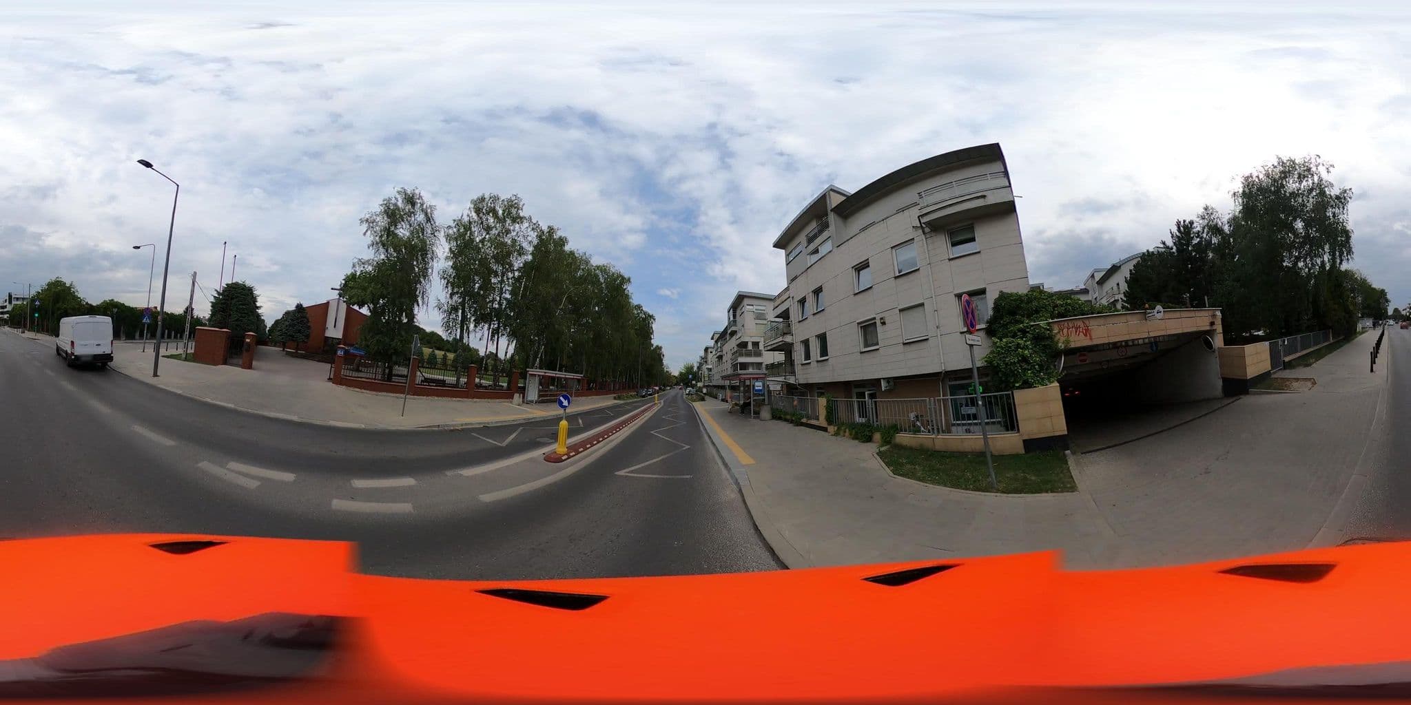 Street view near Bliżej Świata Biuro Podróży, Włochy — © inwazjamb (CC BY-SA · Mapillary)