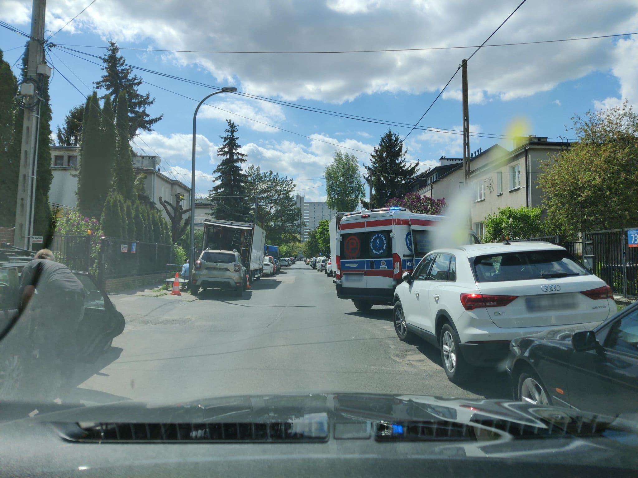 Street view near Wilanowska Hostel, Mokotów — © kietlak (CC BY-SA · Mapillary)