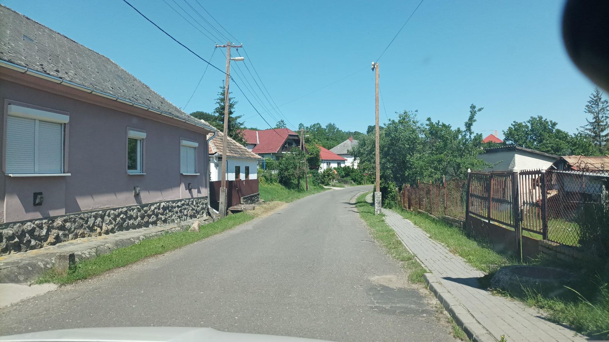 Street view near Nevenincs Vendégház, Sirok — © Heves (CC BY-SA · Mapillary)