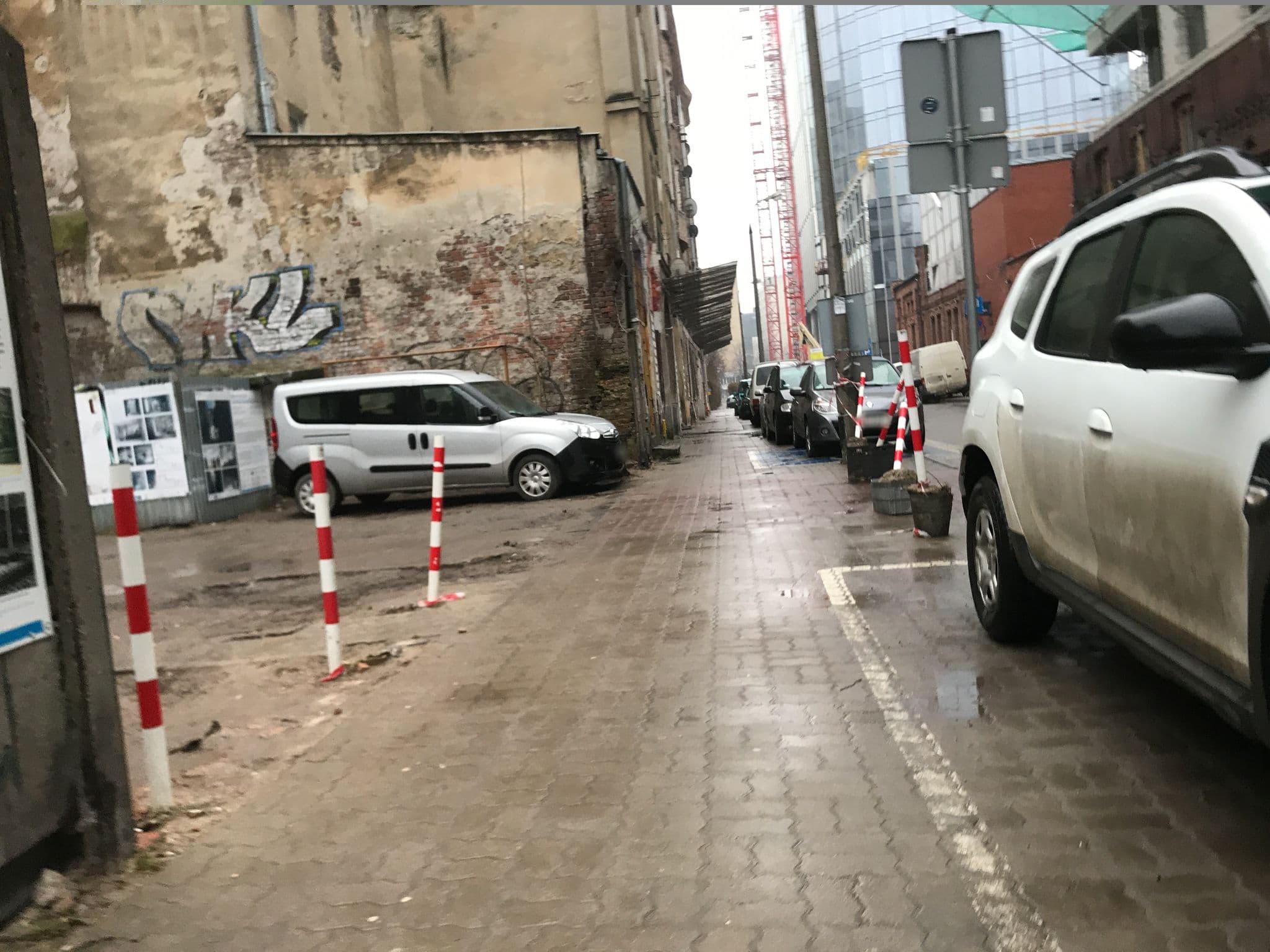 Street view near Avantis Project Management Sp. z o.o., Warsaw — © miguel_andrade (CC BY-SA · Mapillary)