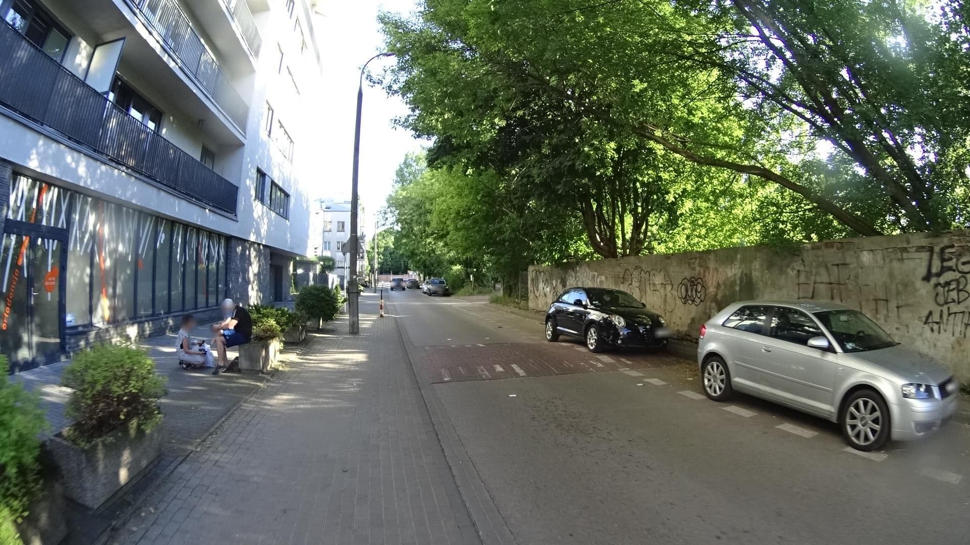 Street view near Piaskowa by InCity Apartments, Żoliborz — © awizonosz (CC BY-SA · Mapillary)