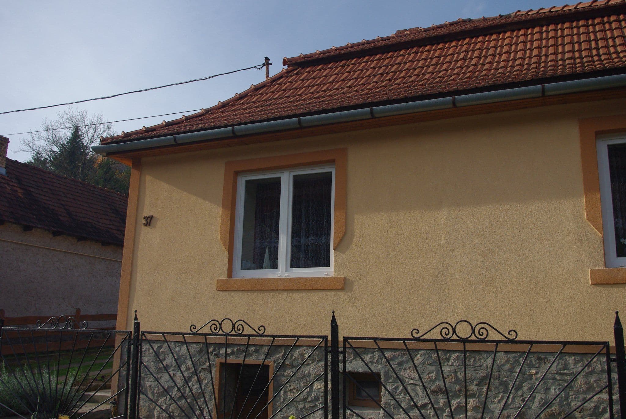 Street view near Hutai Ház, Sátoraljaújhely — © utvonalfelmeresek (CC BY-SA · Mapillary)
