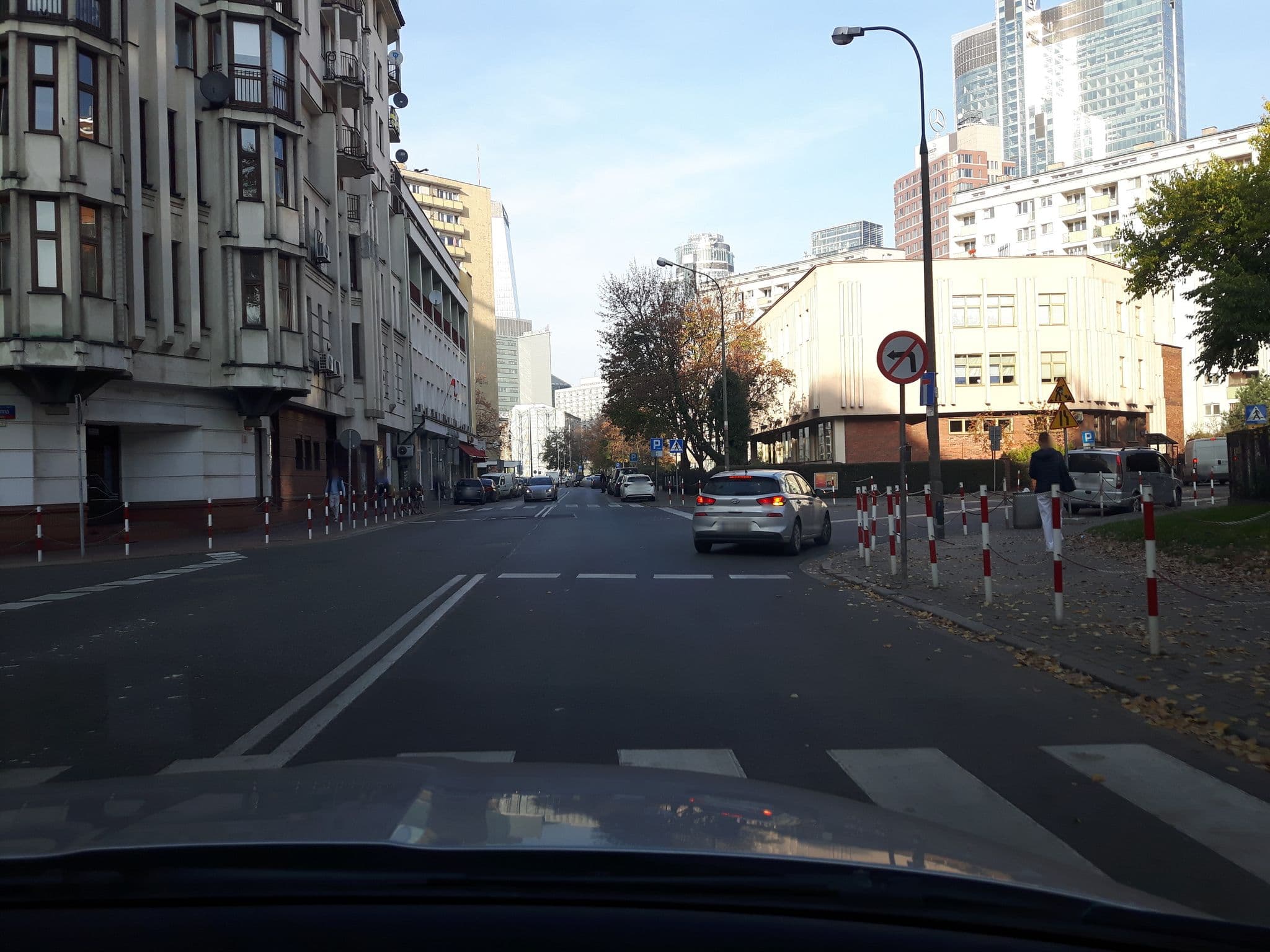 Street view near Budget Hostel, Warsaw — © andpol_2288 (CC BY-SA · Mapillary)
