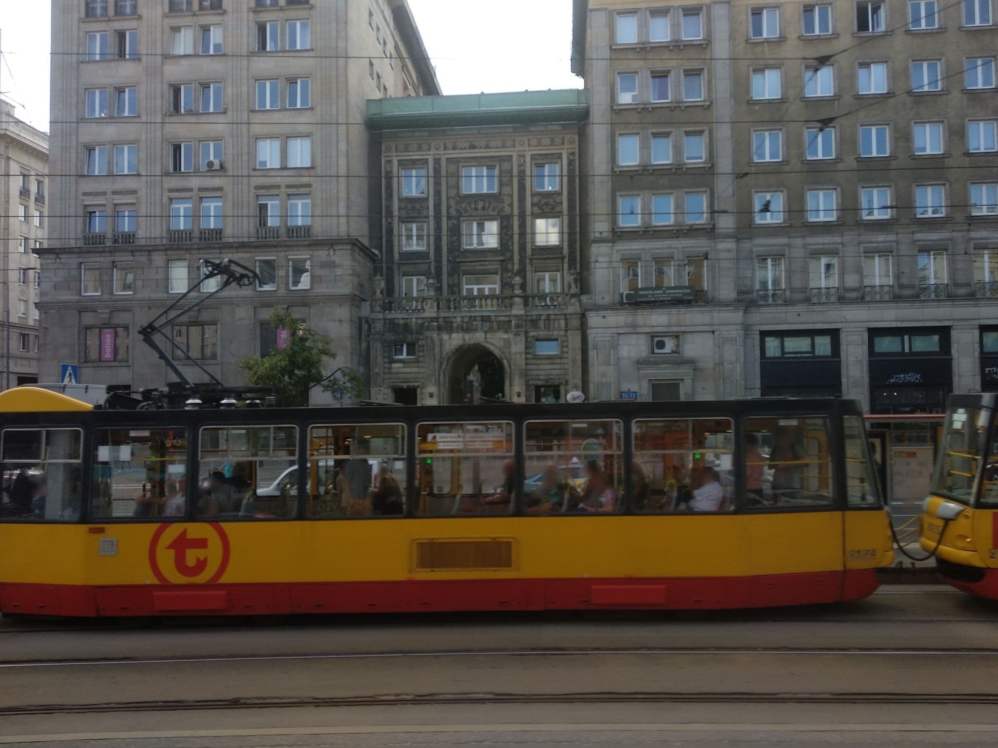 Street view near Constitution Square Rooms, Śródmieście — © canadarunner (CC BY-SA · Mapillary)