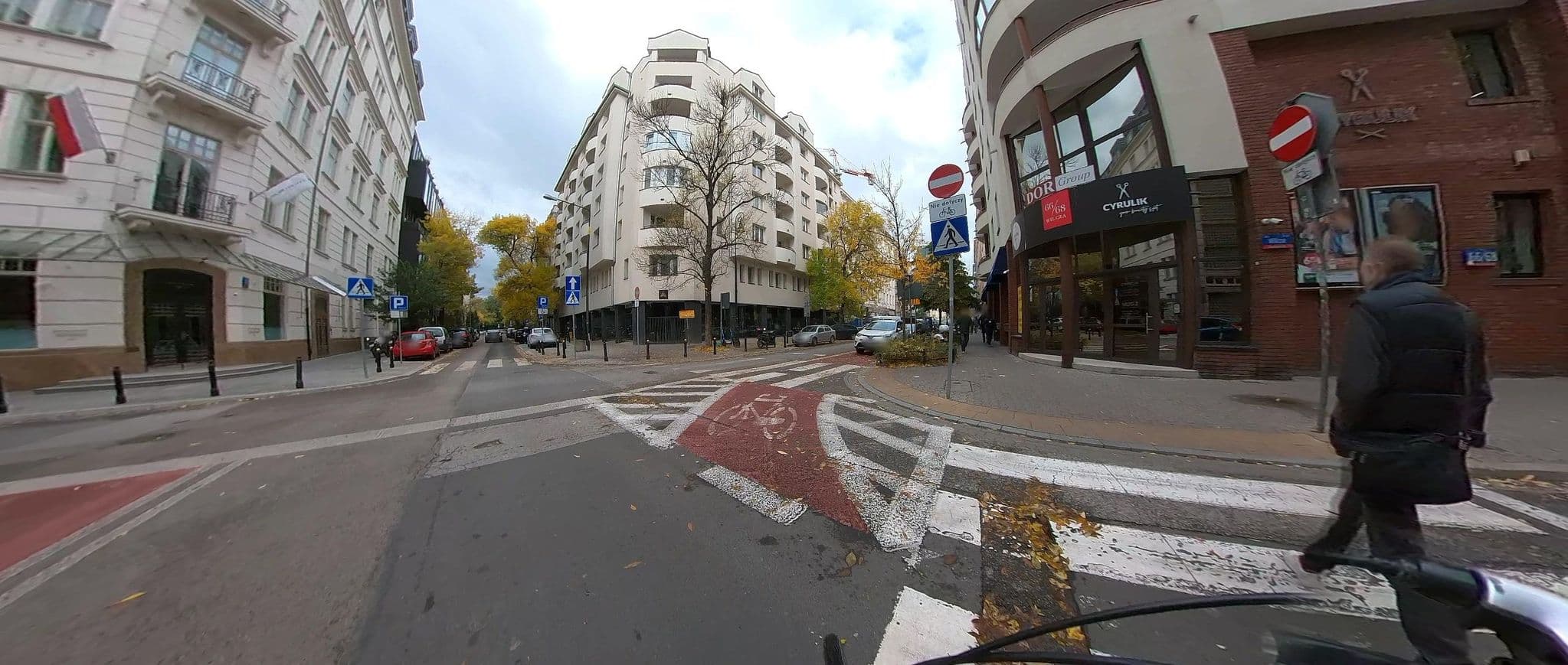 Street view near mHotel -pl, Warsaw — © 9f893cde (CC BY-SA · Mapillary)