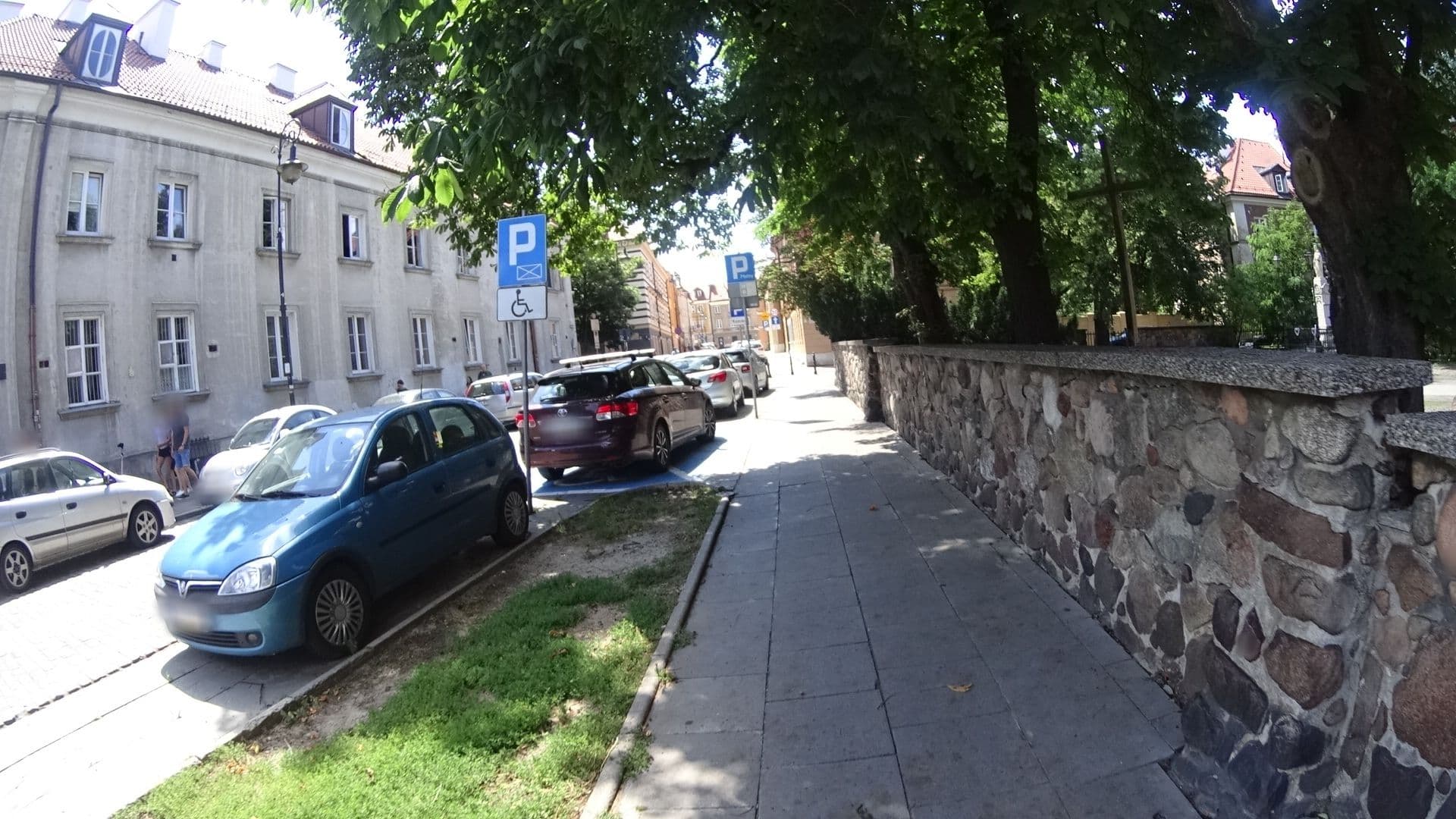Street view near Nowy Rynek Apartment Old town, Praga Północ — © awizonosz (CC BY-SA · Mapillary)