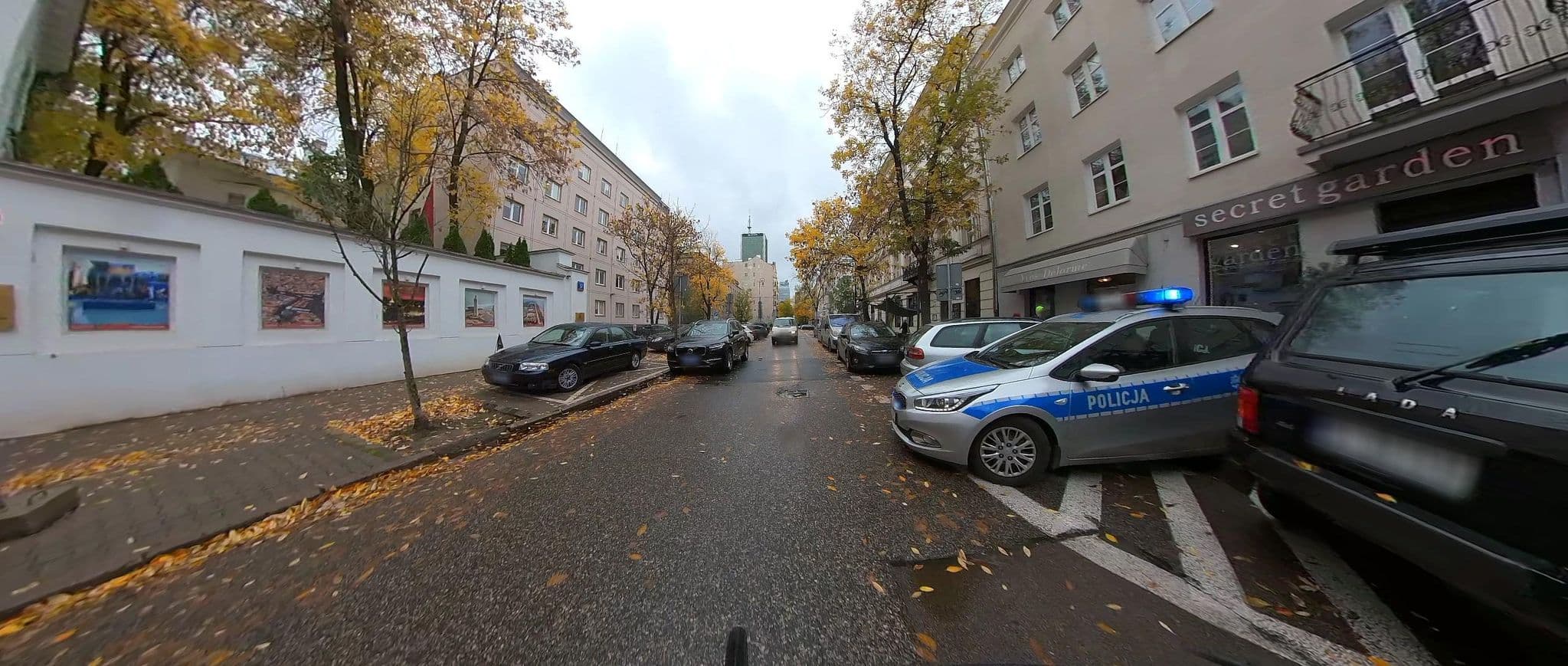Street view near P&O Apartments - Emilii Plater 3, Warsaw — © 9f893cde (CC BY-SA · Mapillary)