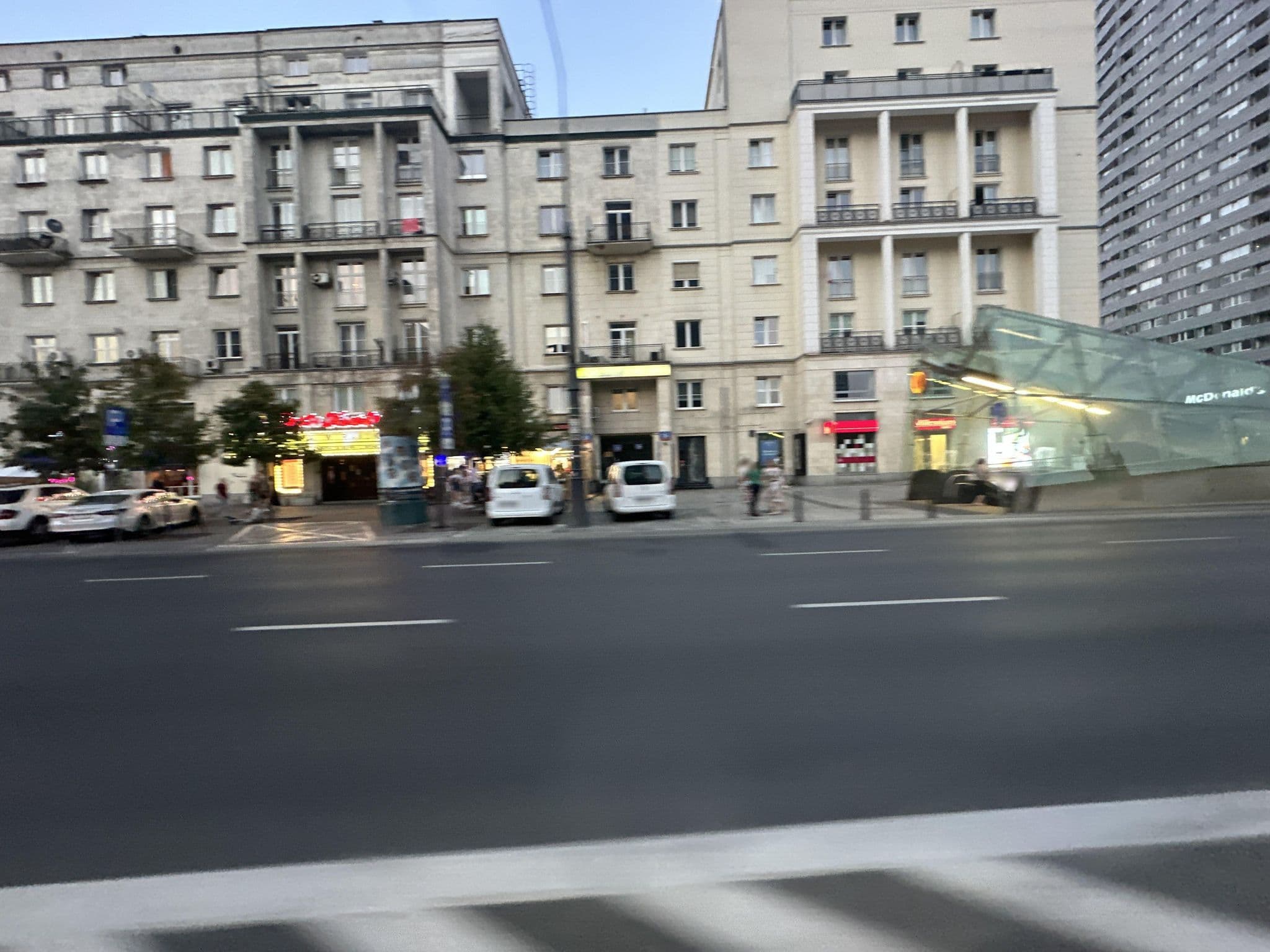 Street view near Blues House, Warsaw — © quickness805 (CC BY-SA · Mapillary)