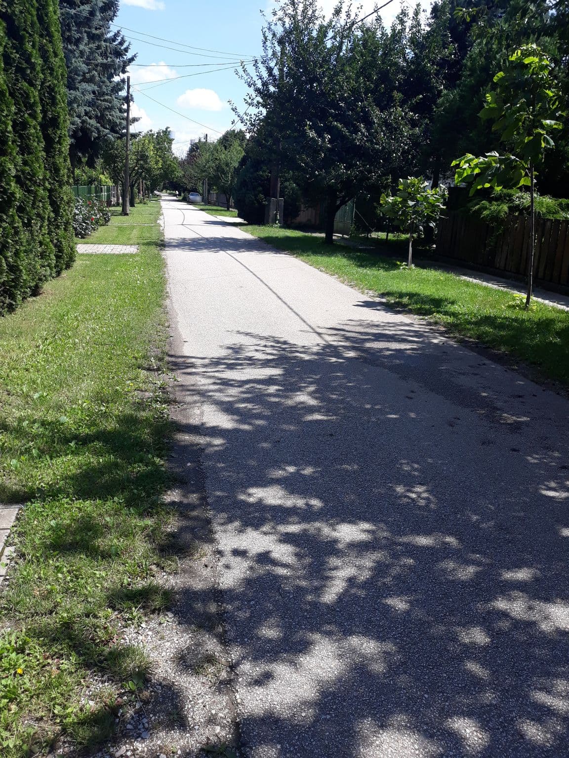 Street view near Napsugár Vendégház, Kunmadaras — © xyzsawrf (CC BY-SA · Mapillary)