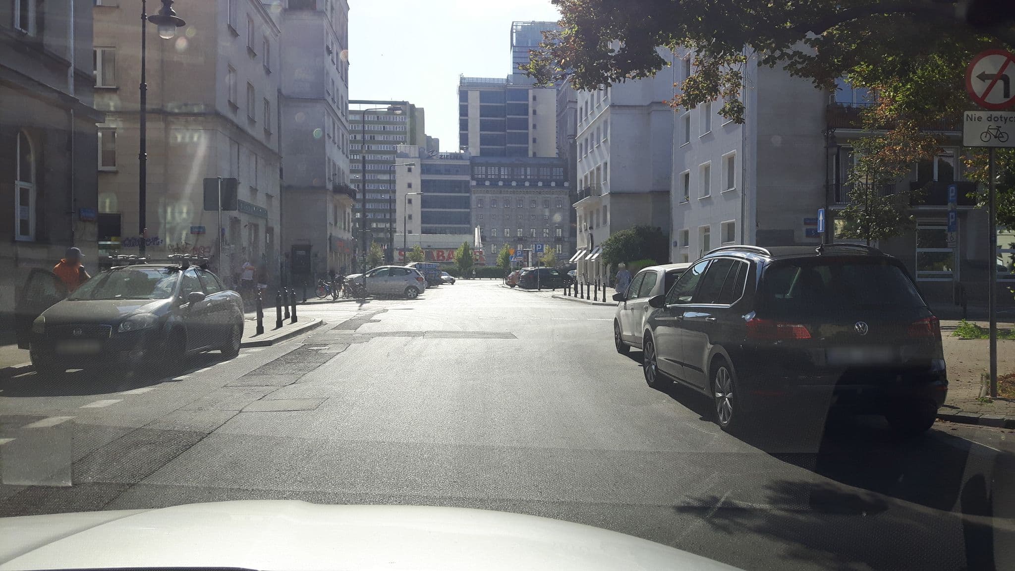 Street view near Bike room, Warsaw — © andpol_2288 (CC BY-SA · Mapillary)