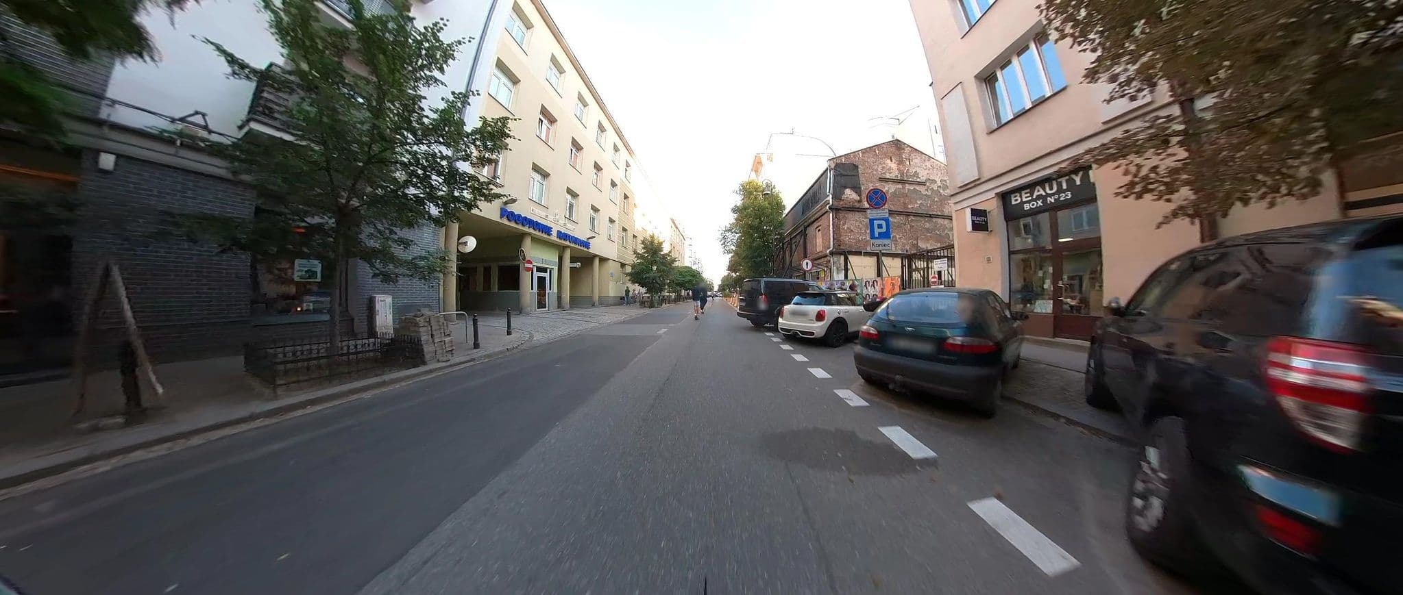 Street view near Pensjonat Odyseja Agata Przybylska, Warsaw — © 9f893cde (CC BY-SA · Mapillary)