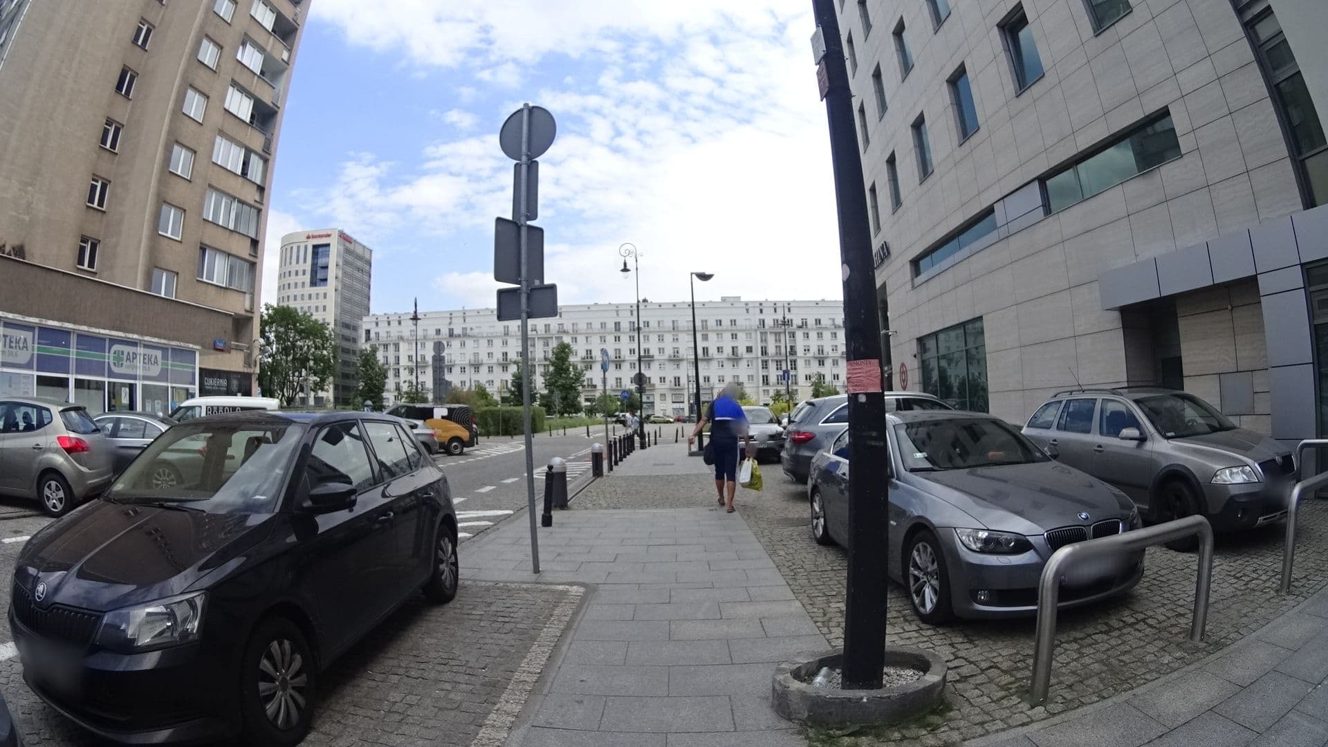 Street view near Zielna Apartment, Warsaw — © awizonosz (CC BY-SA · Mapillary)