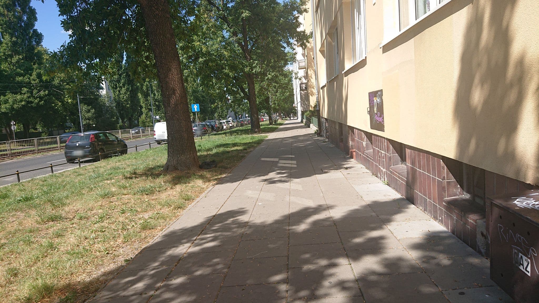 Street view near Hostel Jaz, Żoliborz — © and987 (CC BY-SA · Mapillary)
