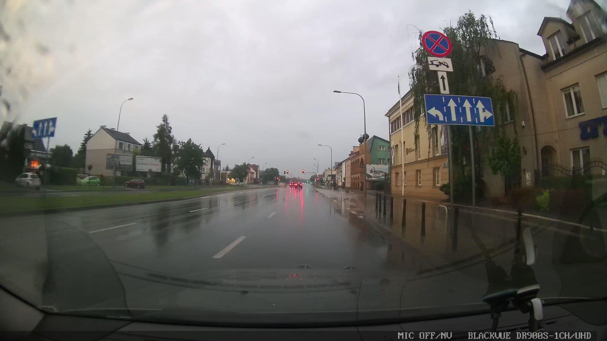 Street view near Hotel Król Kazimierz Bis Sp. z o.o., Wilanów — © grobin (CC BY-SA · Mapillary)