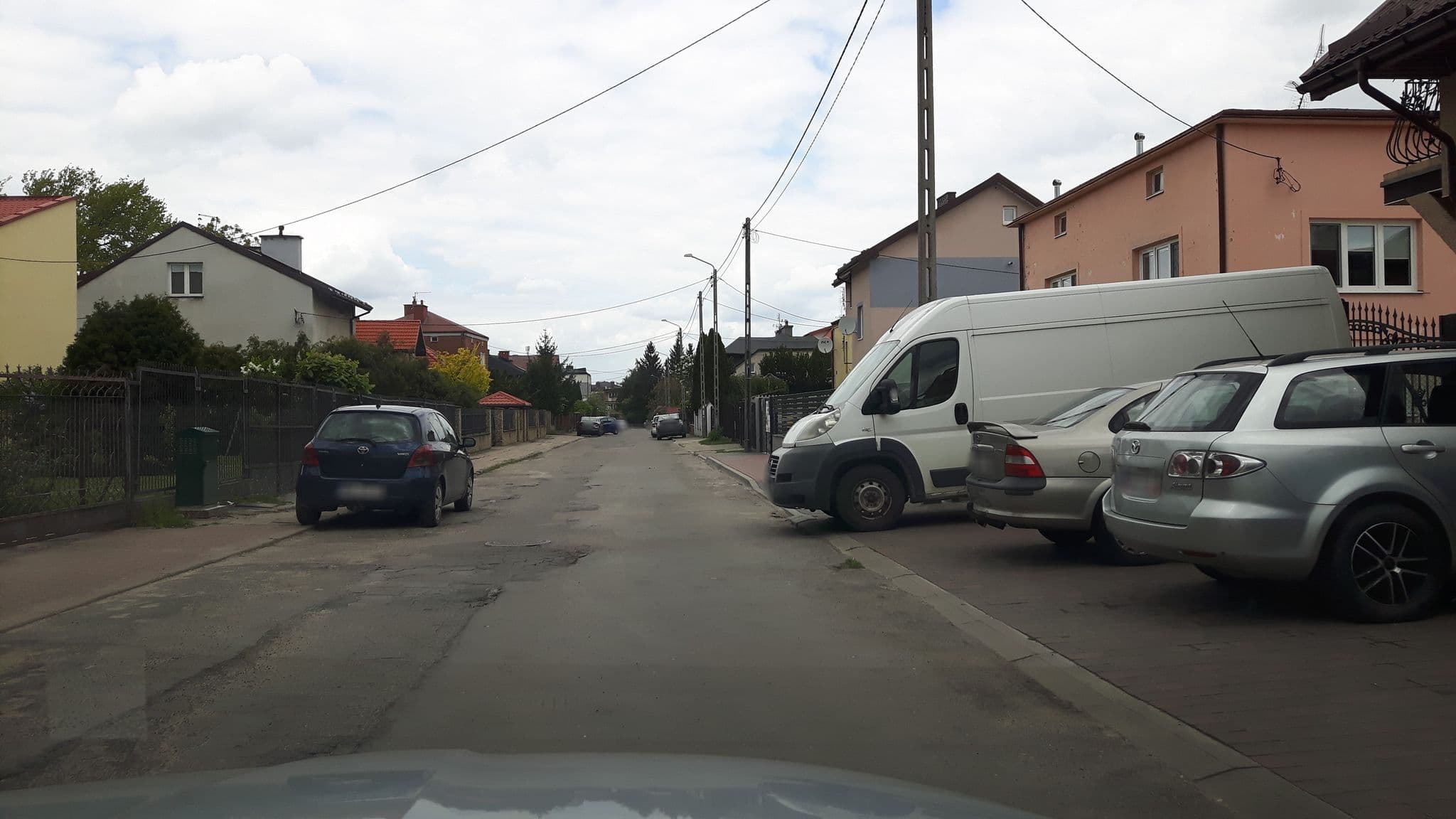 Street view near Usługi Hotelarskie - Wynajem Pokoi Kostrowski Marcin, Ząbki — © andpol_2288 (CC BY-SA · Mapillary)