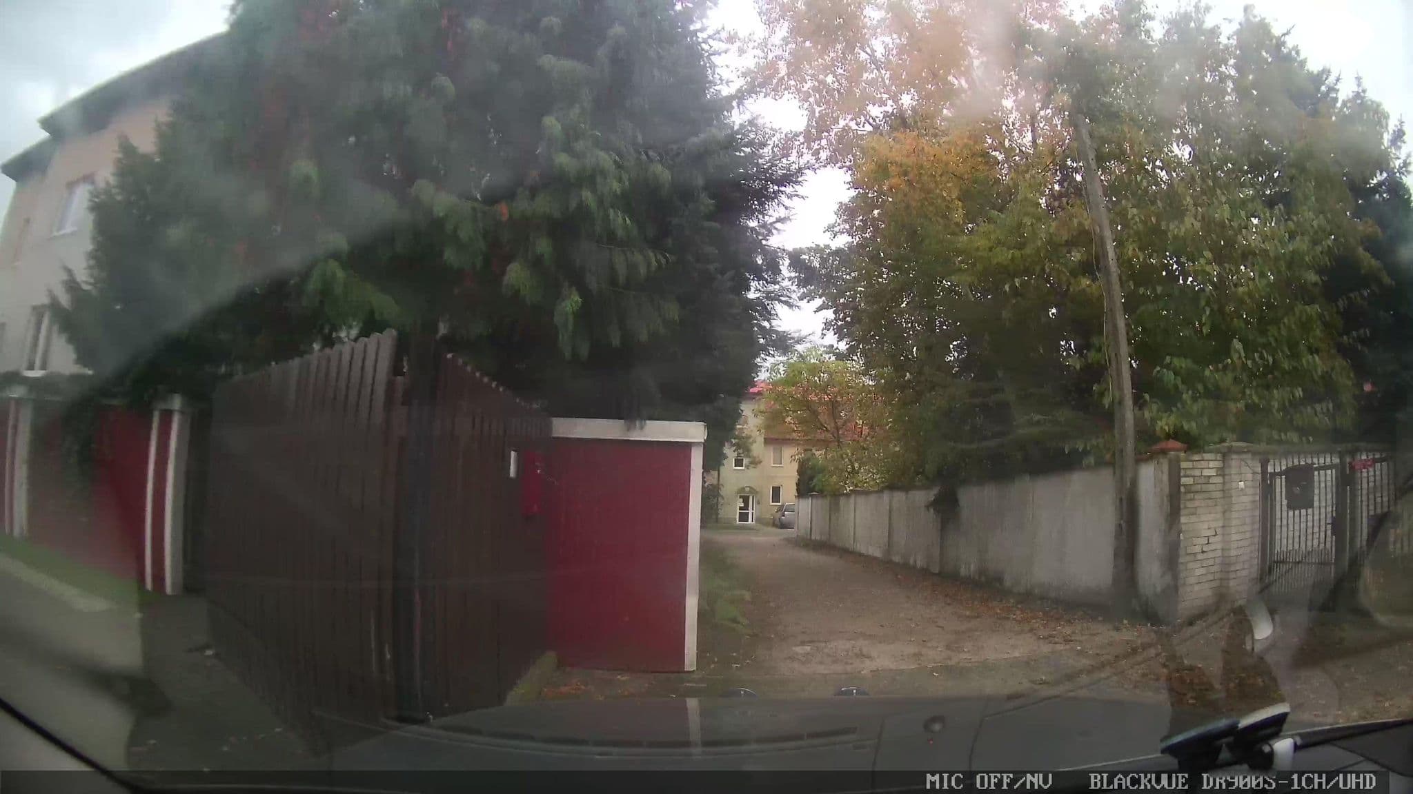 Street view near Villa Victoria, Wesoła — © grobin (CC BY-SA · Mapillary)