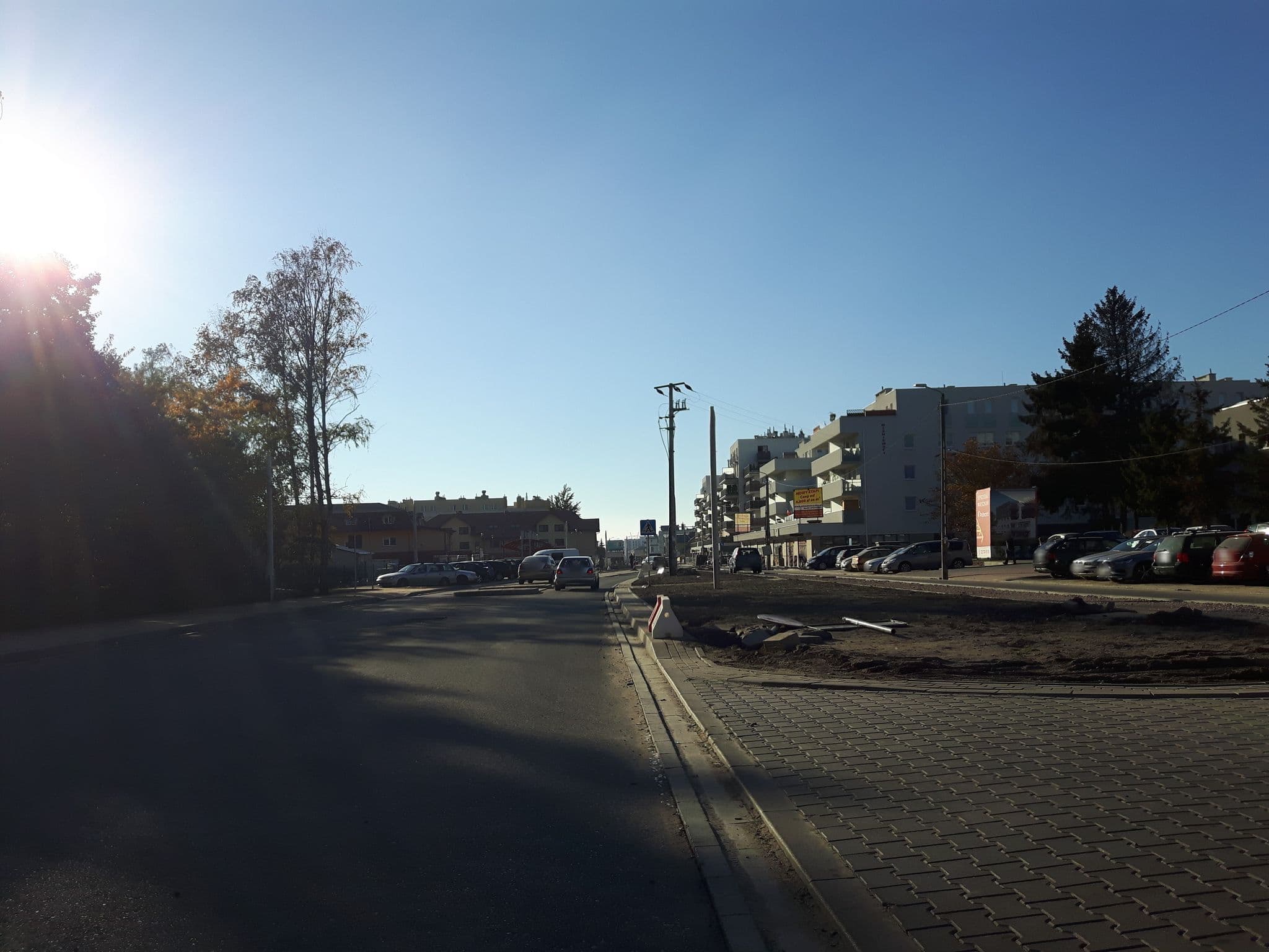 Street view near Salwador. Hotel, Ząbki — © andpol_2288 (CC BY-SA · Mapillary)