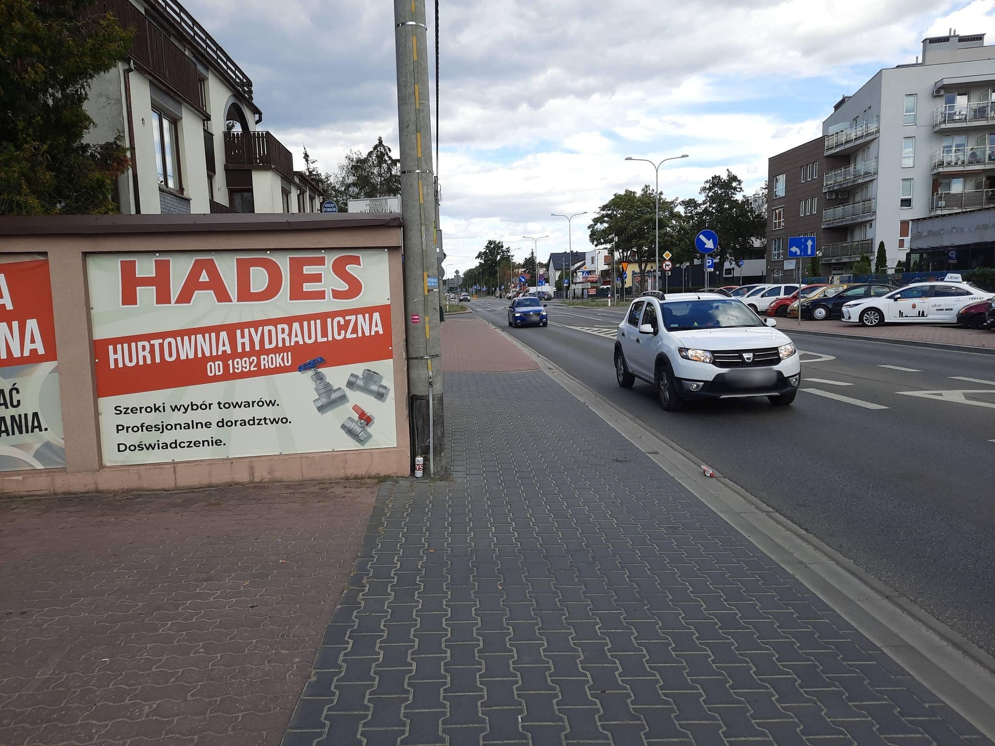 Street view near Motel Bar Restauracyjny Jan Szulska Lidia, Ząbki — © andpol_2288 (CC BY-SA · Mapillary)