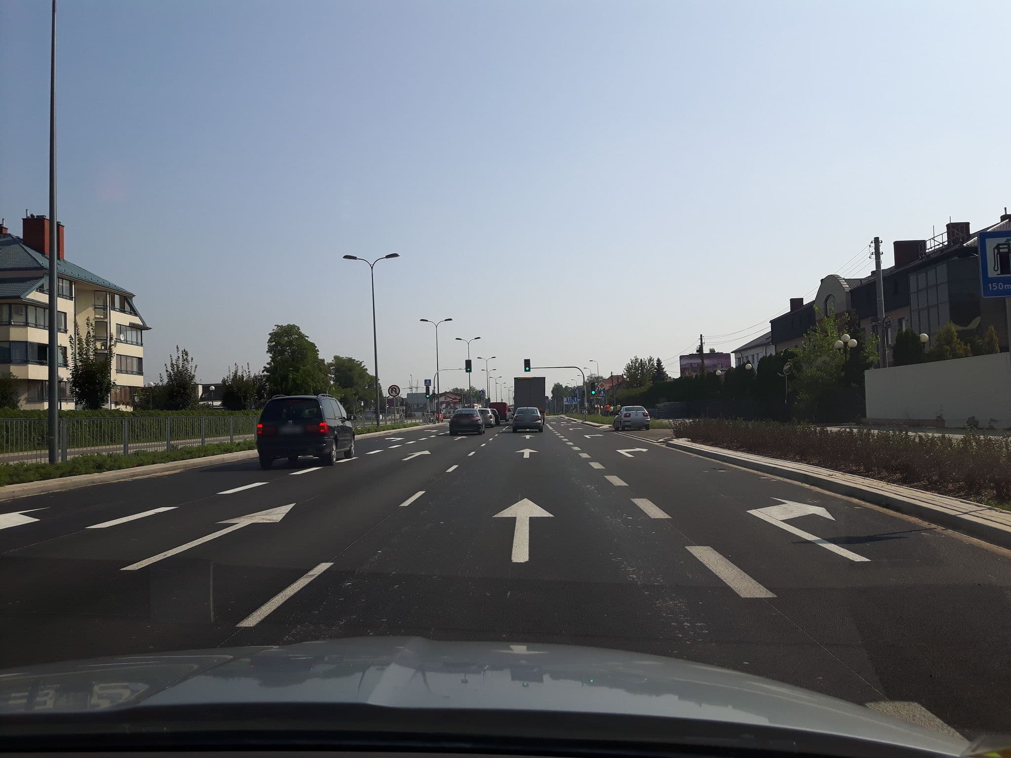 Street view near Dolcan Sport. Sportowa Spółka Akcyjna. Hurtownia Materiałów Budowlanych, Ząbki — © andpol_2288 (CC BY-SA · Mapillary)