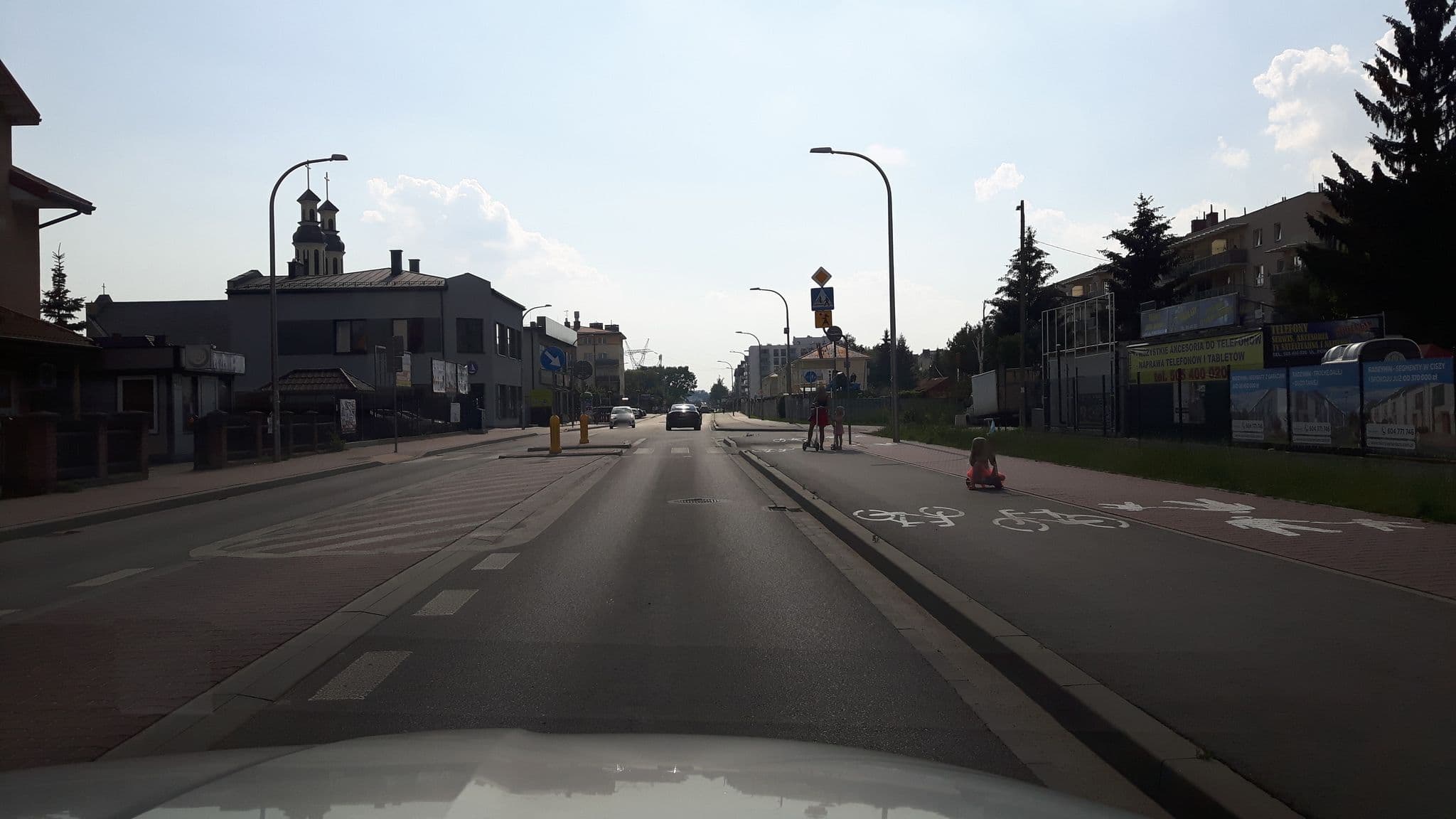 Street view near Wspólnota Mieszkaniowa Powstańców 64c, Ząbki — © andpol_2288 (CC BY-SA · Mapillary)