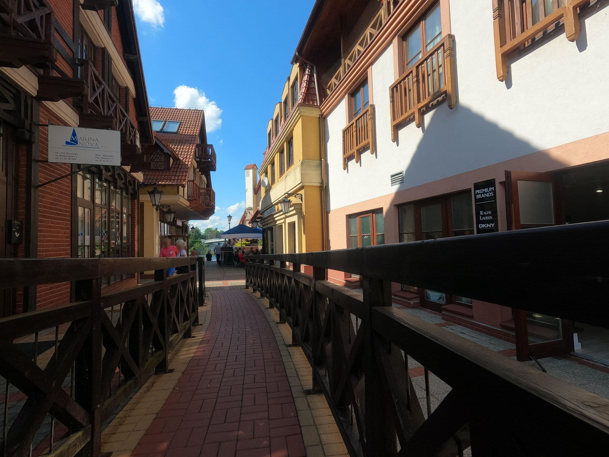 Street view near Apartamenty Kasztanowa, Mikołajki — © masterofnoroad (CC BY-SA · Mapillary)