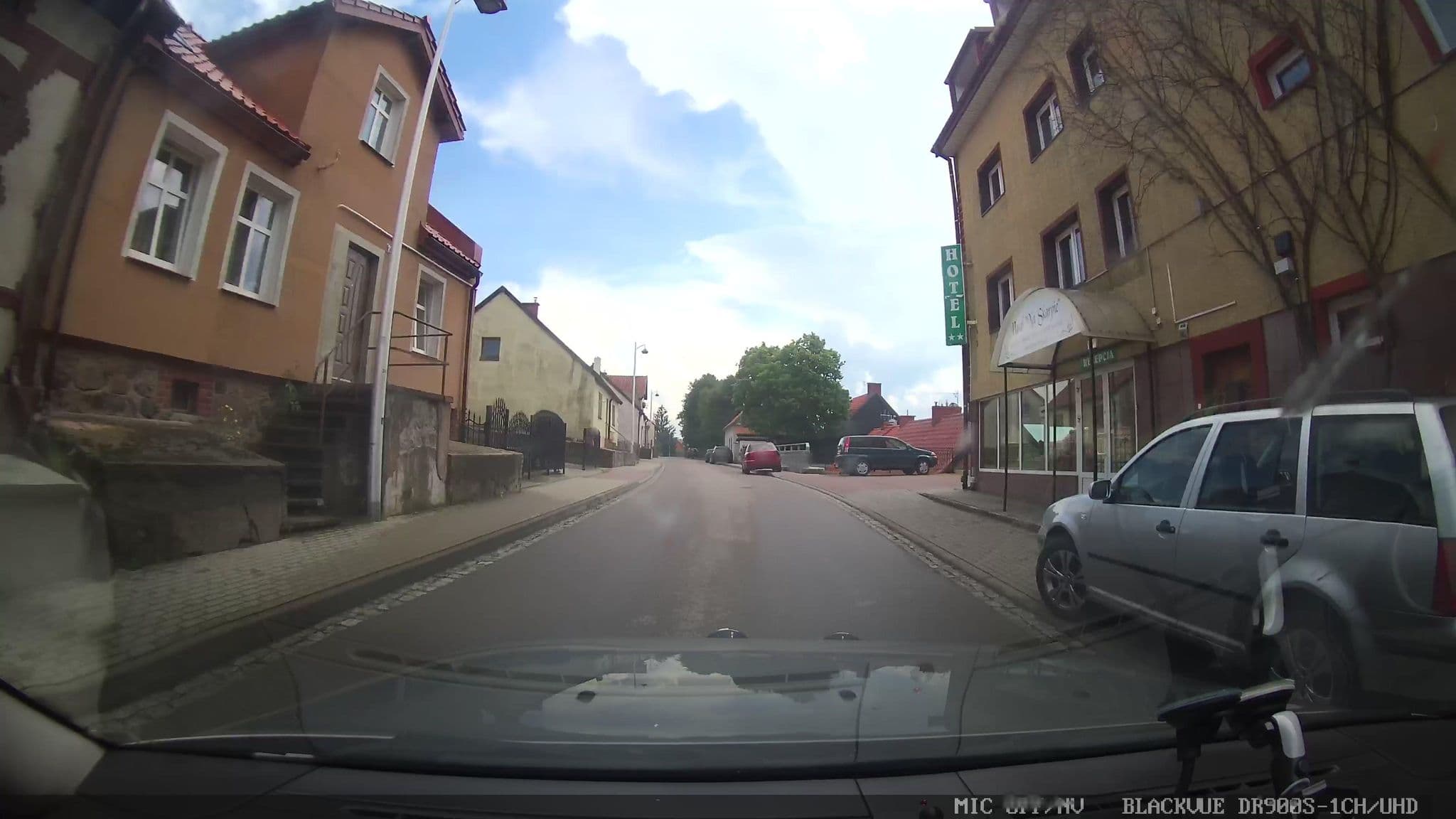 Street view near Pokoje Na Skarpie, Mikołajki — © grobin (CC BY-SA · Mapillary)