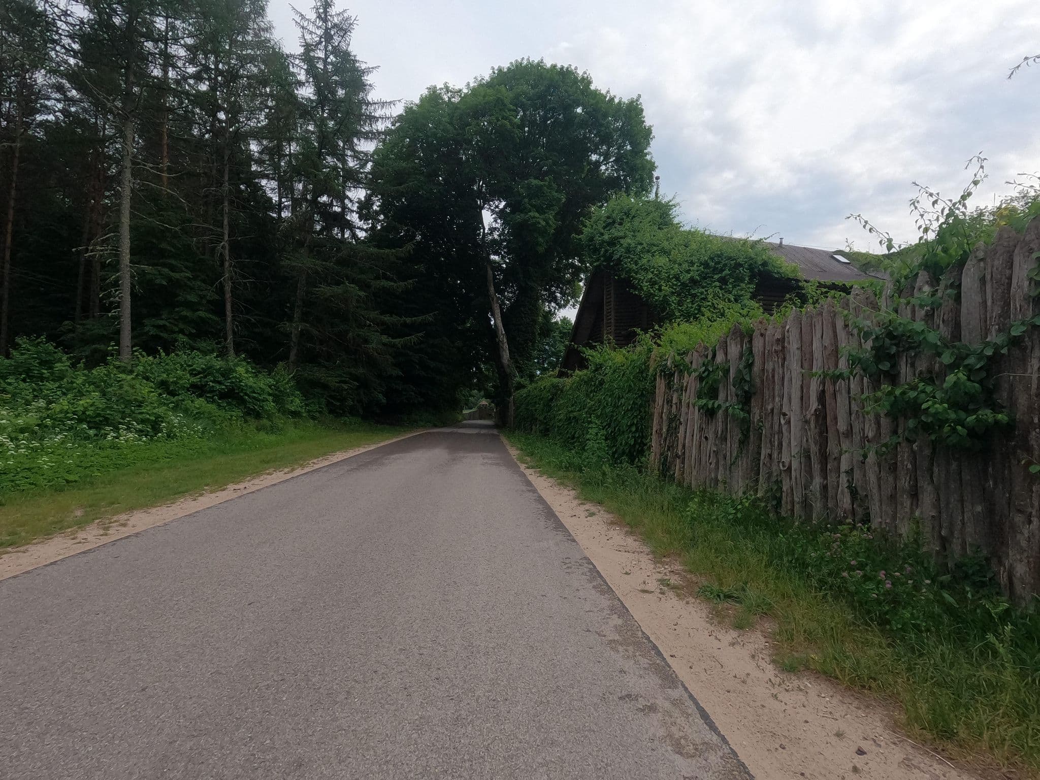 Street view near Galindia Kraina Alkos, Mikołajki — © masterofnoroad (CC BY-SA · Mapillary)