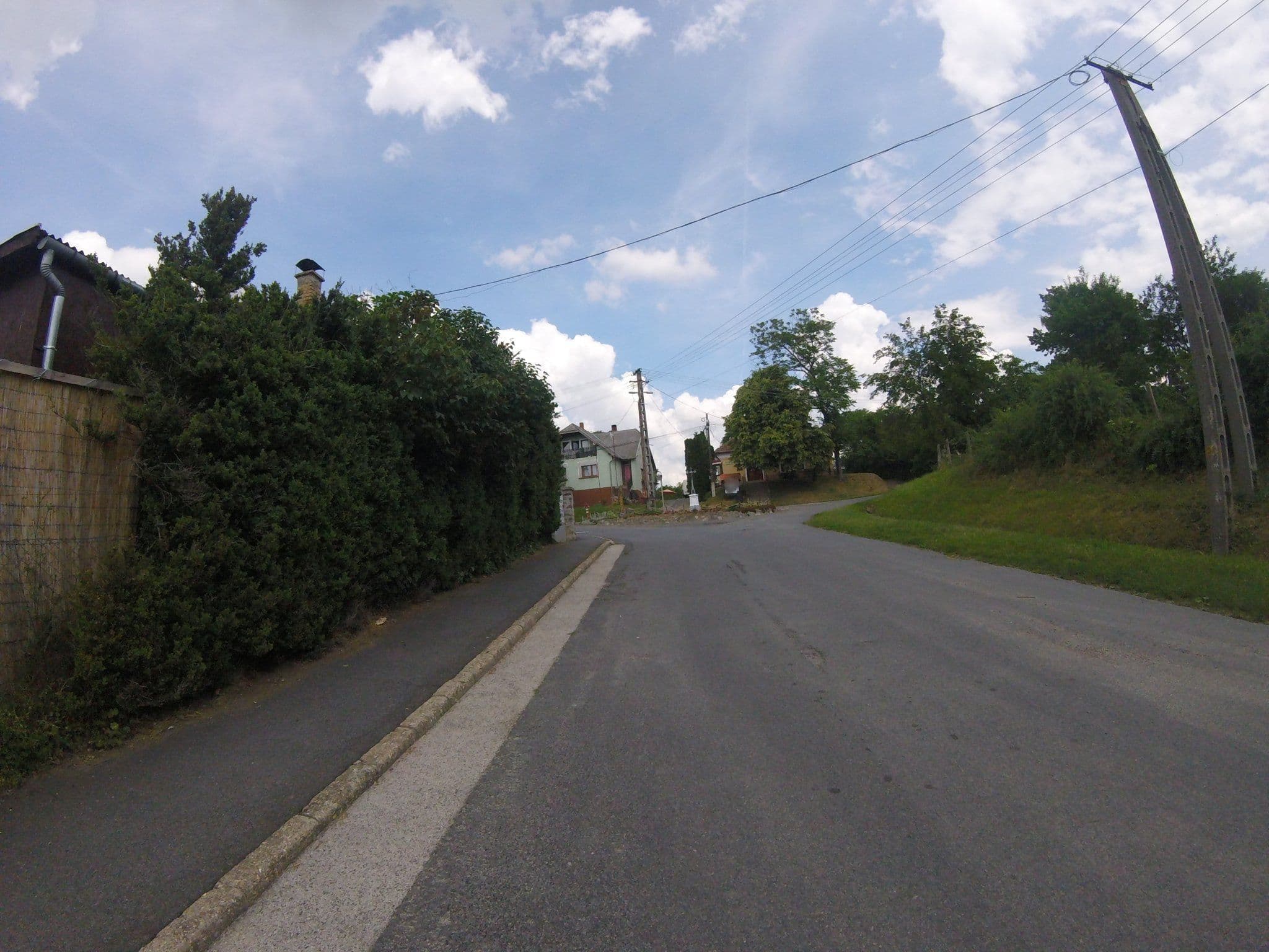 Street view near Tolnay-kúria és vendégház, Zalaszentgrót — © utvonalfelmeresek (CC BY-SA · Mapillary)