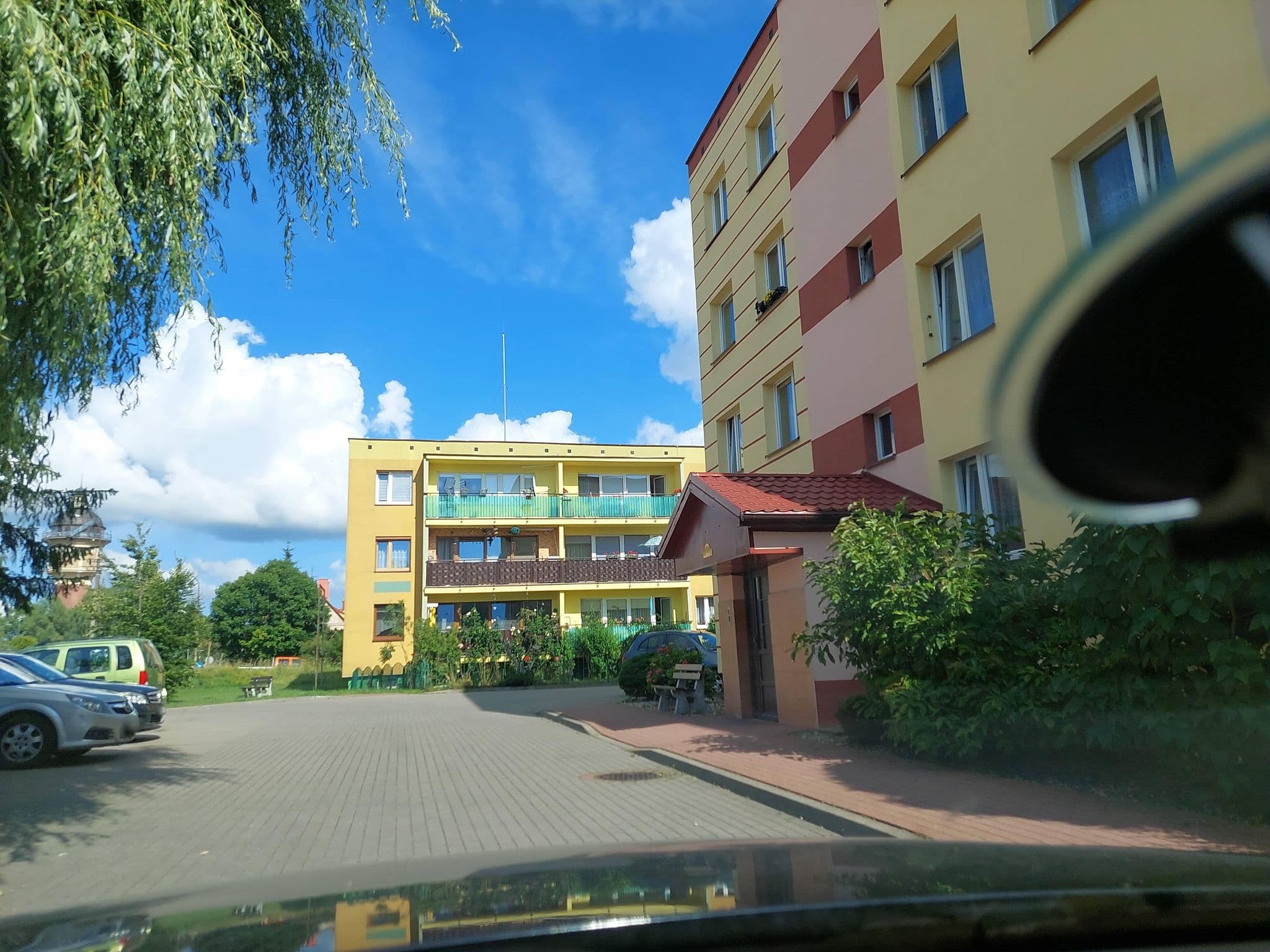 Street view near Zakład Gastronomiczno-Hotelowy Janczes Czesław Wojnowski, Gołdap — © Apirnus (CC BY-SA · Mapillary)