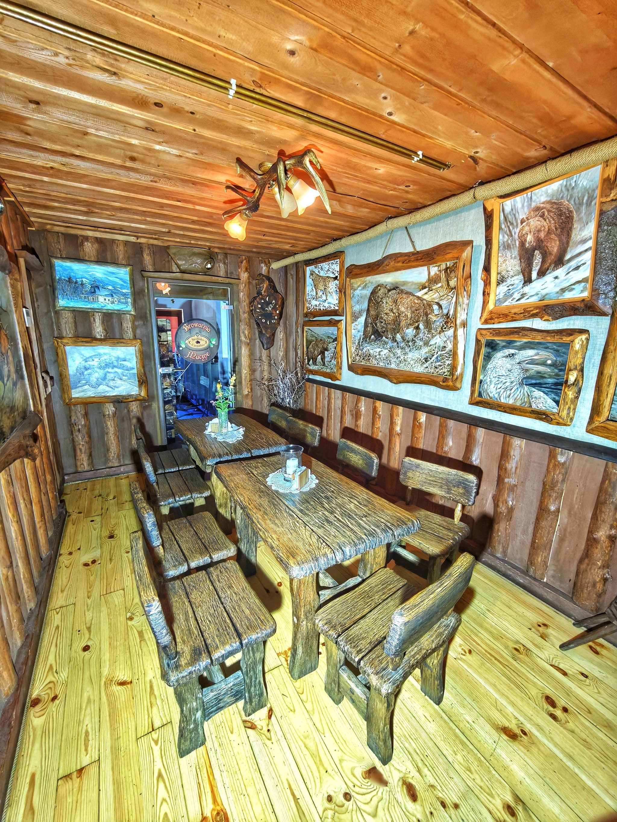 Street view near TURYSTYKA I GASTRONOMIA "MUCZNE" Małgorzata Gądek, Ustrzyki Dolne — © km2bp (CC BY-SA · Mapillary)