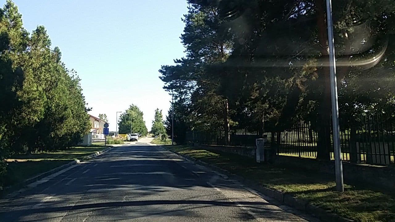 Street view near Hotel HegiQ, Hegykő — © utvonalfelmeresek (CC BY-SA · Mapillary)