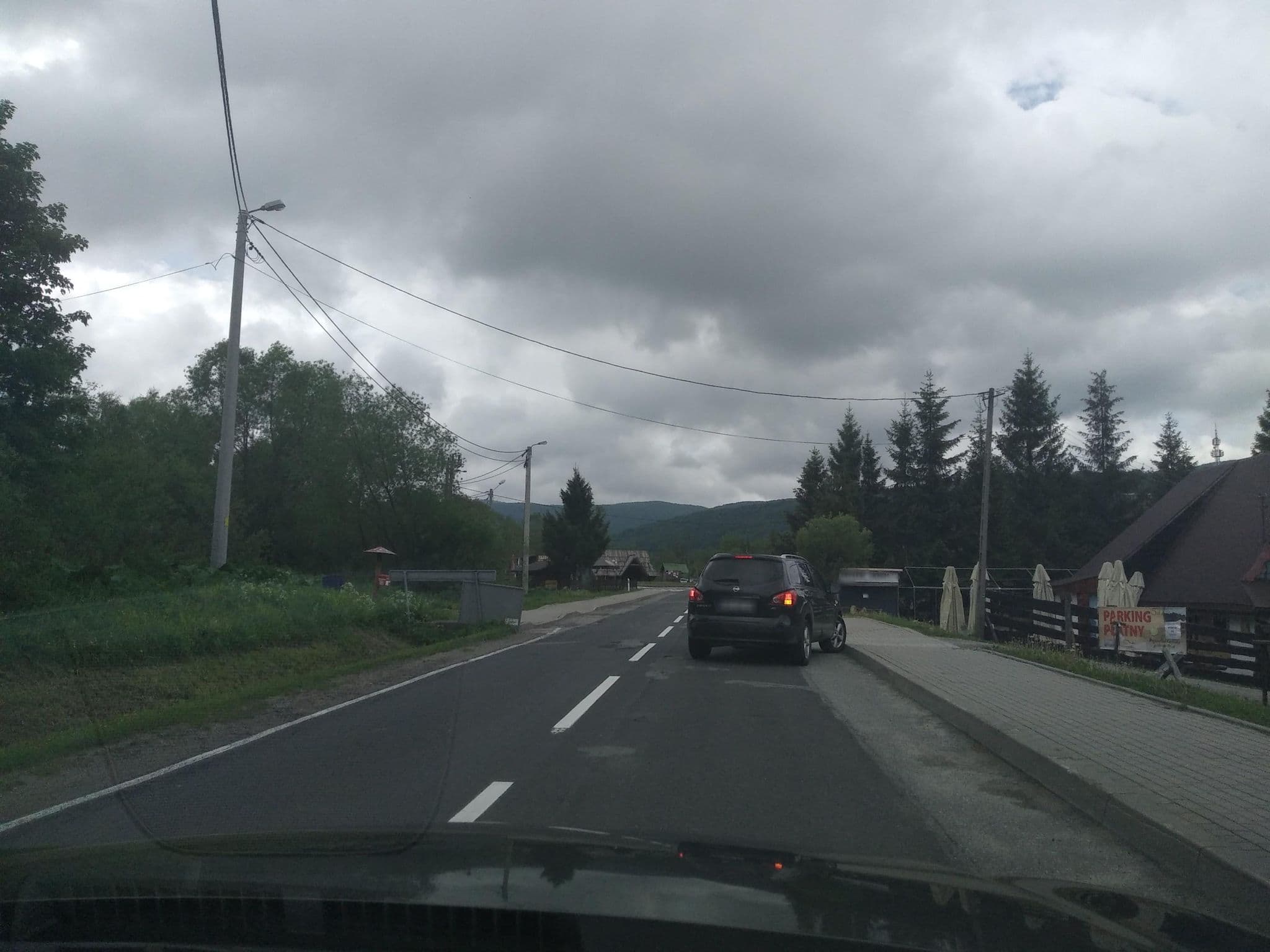 Street view near Leszek Skórka Zajazd Pod Caryńską, Ustrzyki Dolne — © czecko (CC BY-SA · Mapillary)