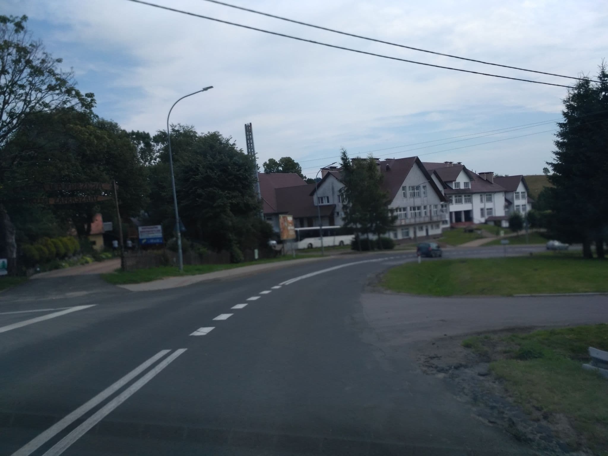 Street view near Ratoń Teresa - Usługi Noclegowe, Ustrzyki Dolne — © czecko (CC BY-SA · Mapillary)