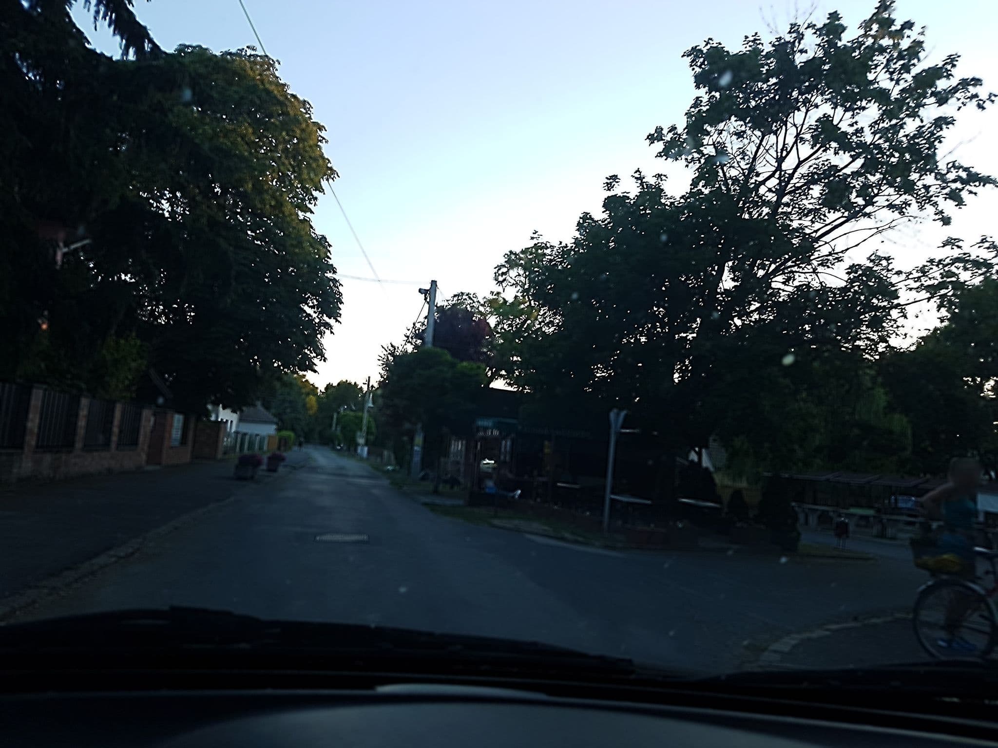 Street view near Kék Tó Hotel, Balatonszárszó — © gmarta (CC BY-SA · Mapillary)