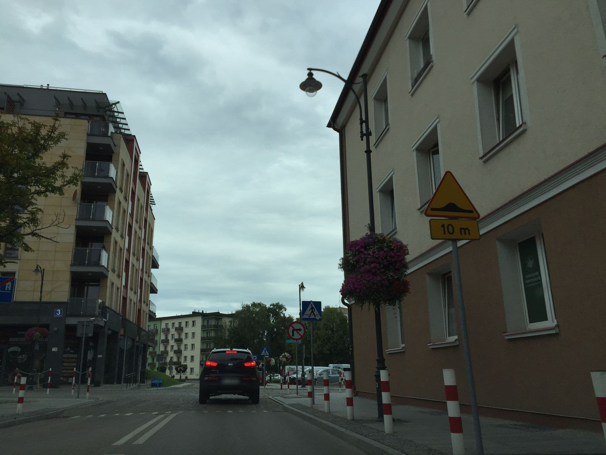 Street view near Manhattan Apartments, Białystok — © richlv (CC BY-SA · Mapillary)