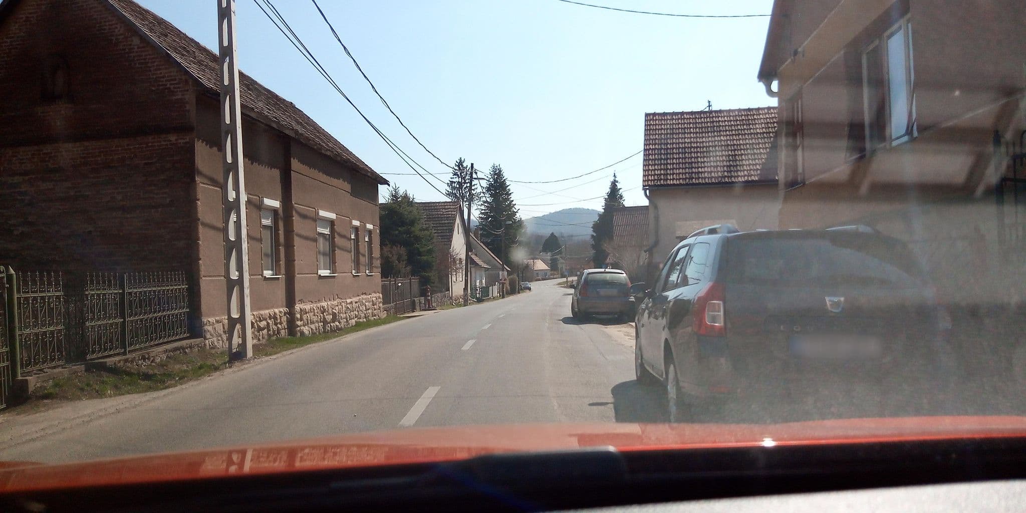 Street view near Víg Sajtmester Vendégháza, Szászvár — © kivi000 (CC BY-SA · Mapillary)