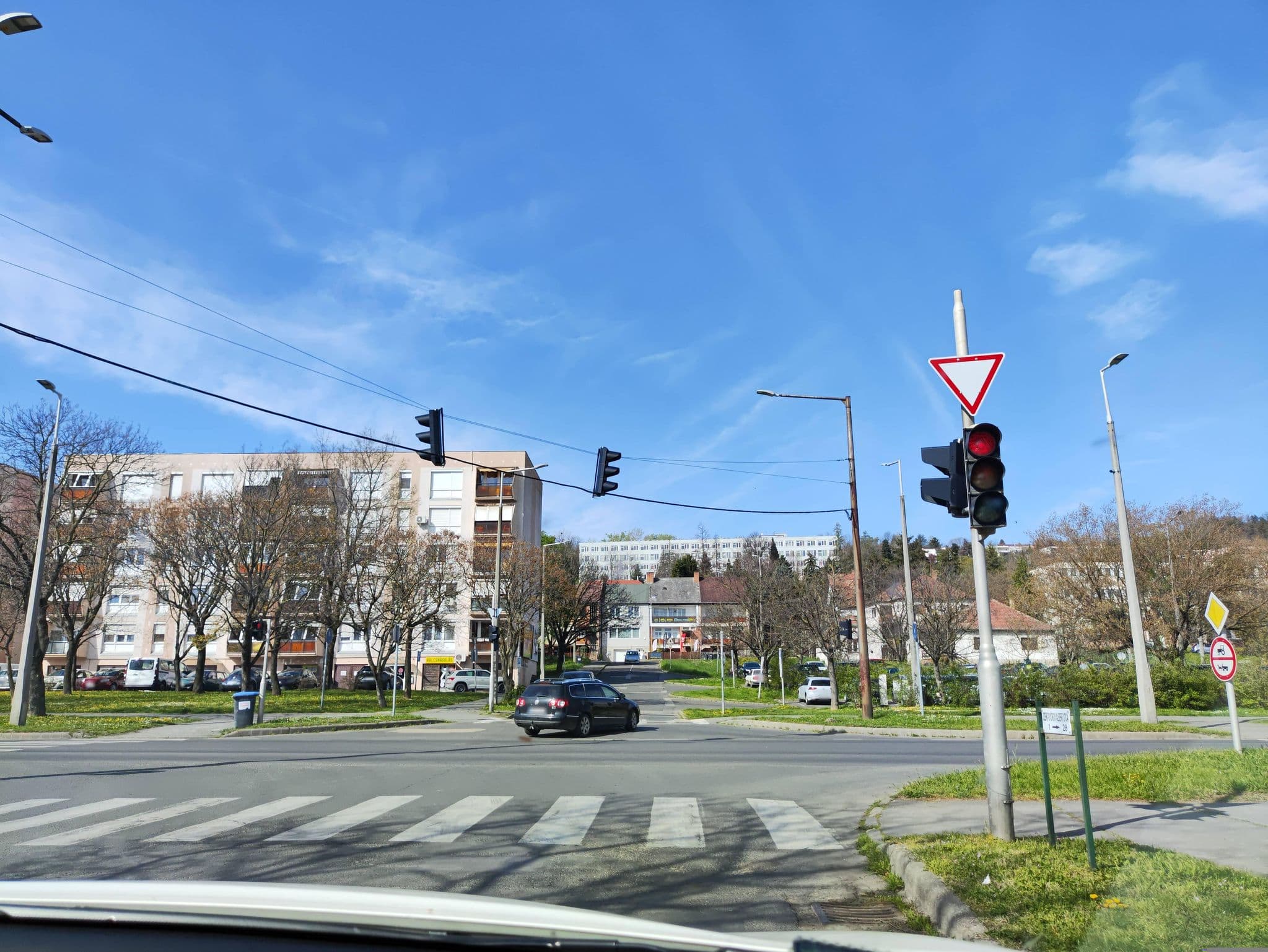 Street view near Zoenik Panzió, Szekszárd — © pememejot (CC BY-SA · Mapillary)