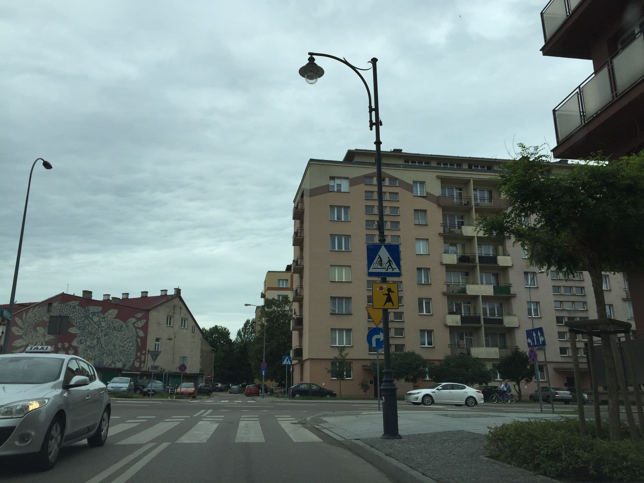 Street view near Rint - Centrum Piłsudskiego, Białystok — © richlv (CC BY-SA · Mapillary)