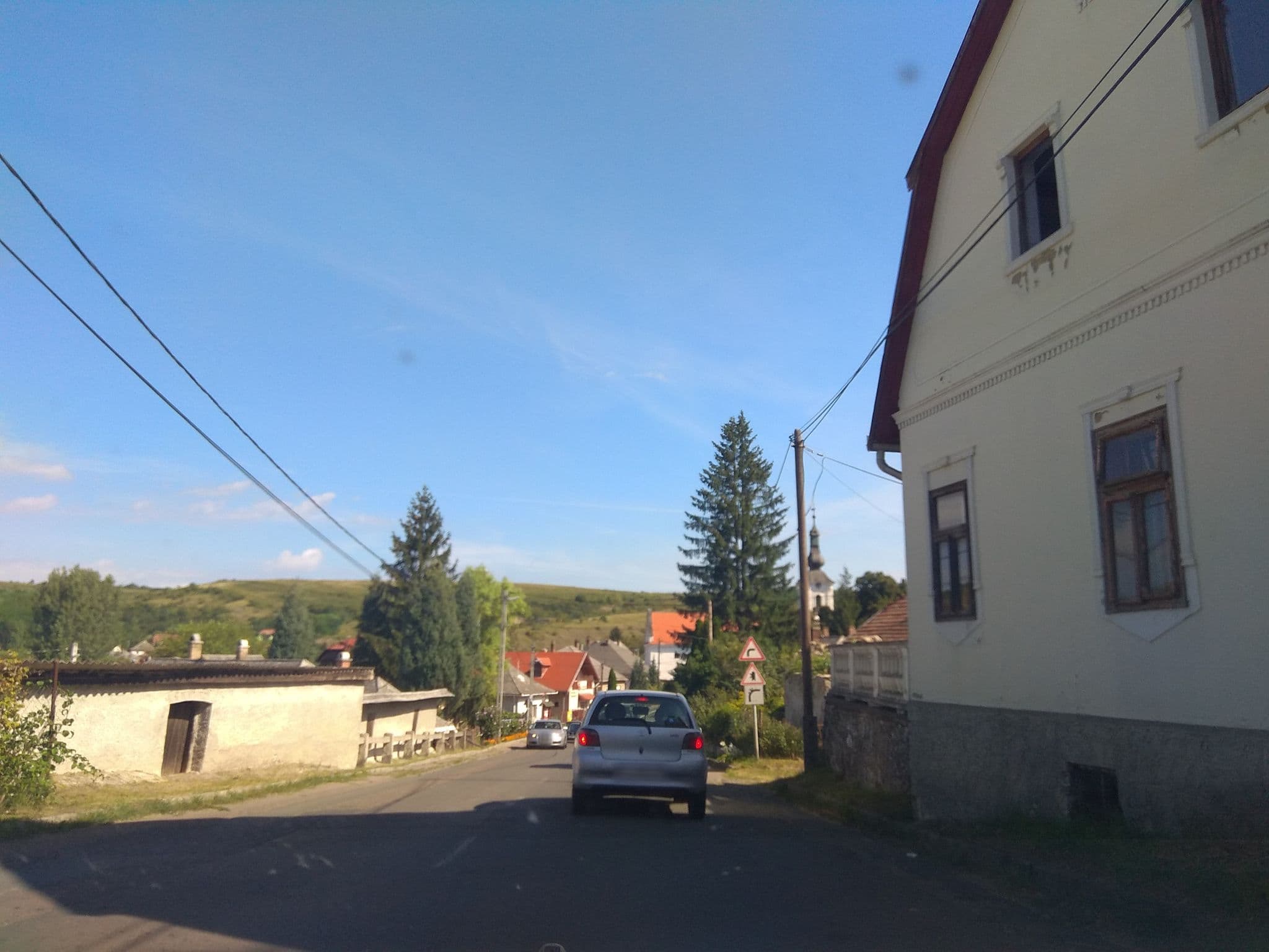 Street view near Visnyó vendégház, Szilvásvárad — © dyaz (CC BY-SA · Mapillary)