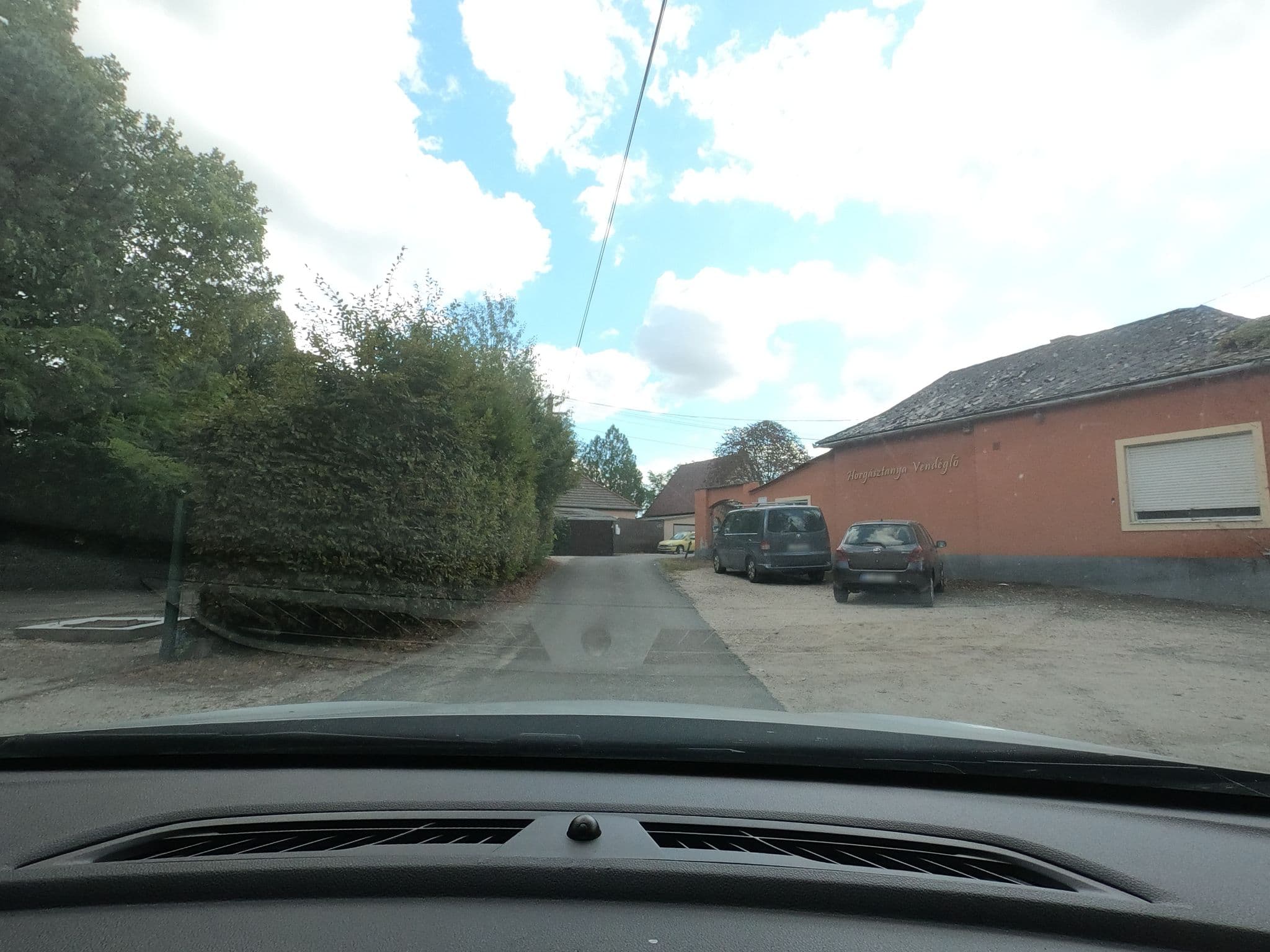 Street view near Szt. Márton Szálloda, Szigetújfalu — © vst (CC BY-SA · Mapillary)