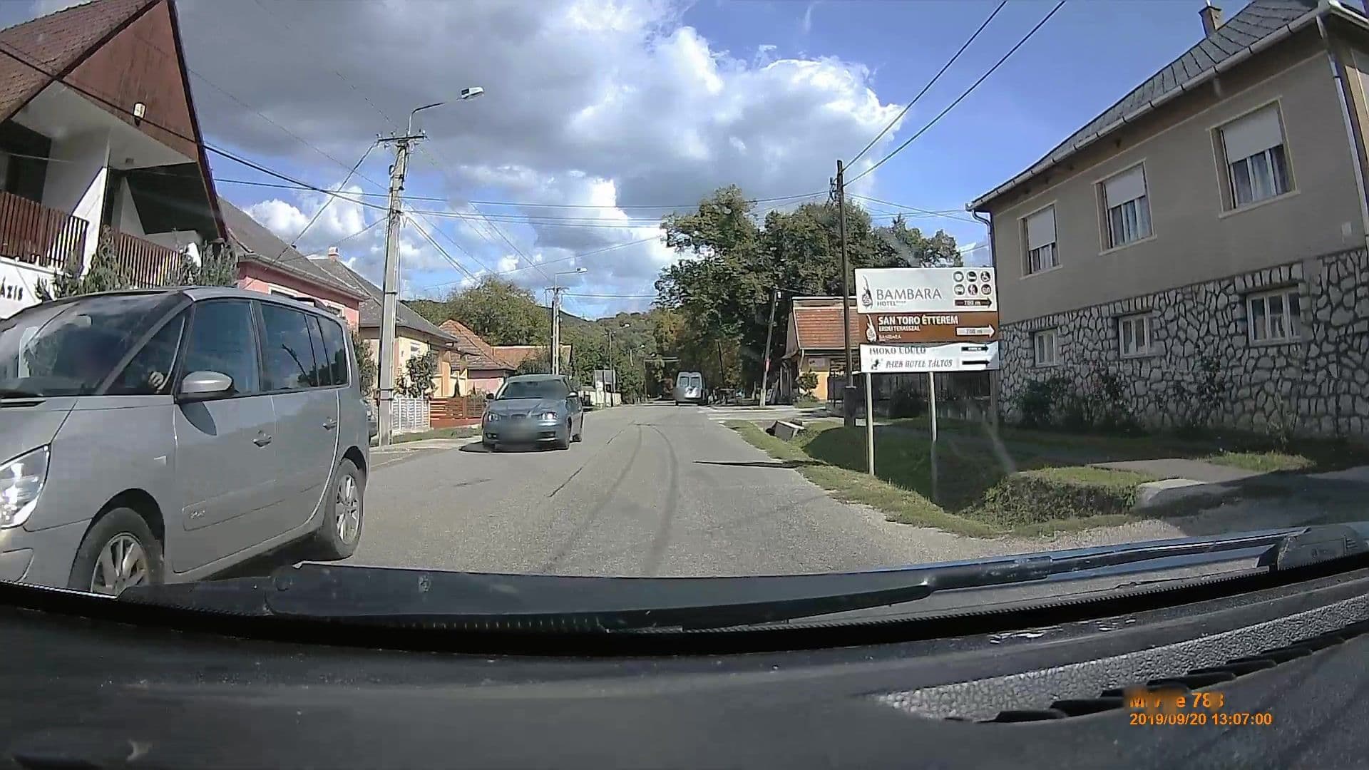 Street view near Két Diófa Vendégház, Cafe & Bar, Felsőtárkány — © geox123 (CC BY-SA · Mapillary)