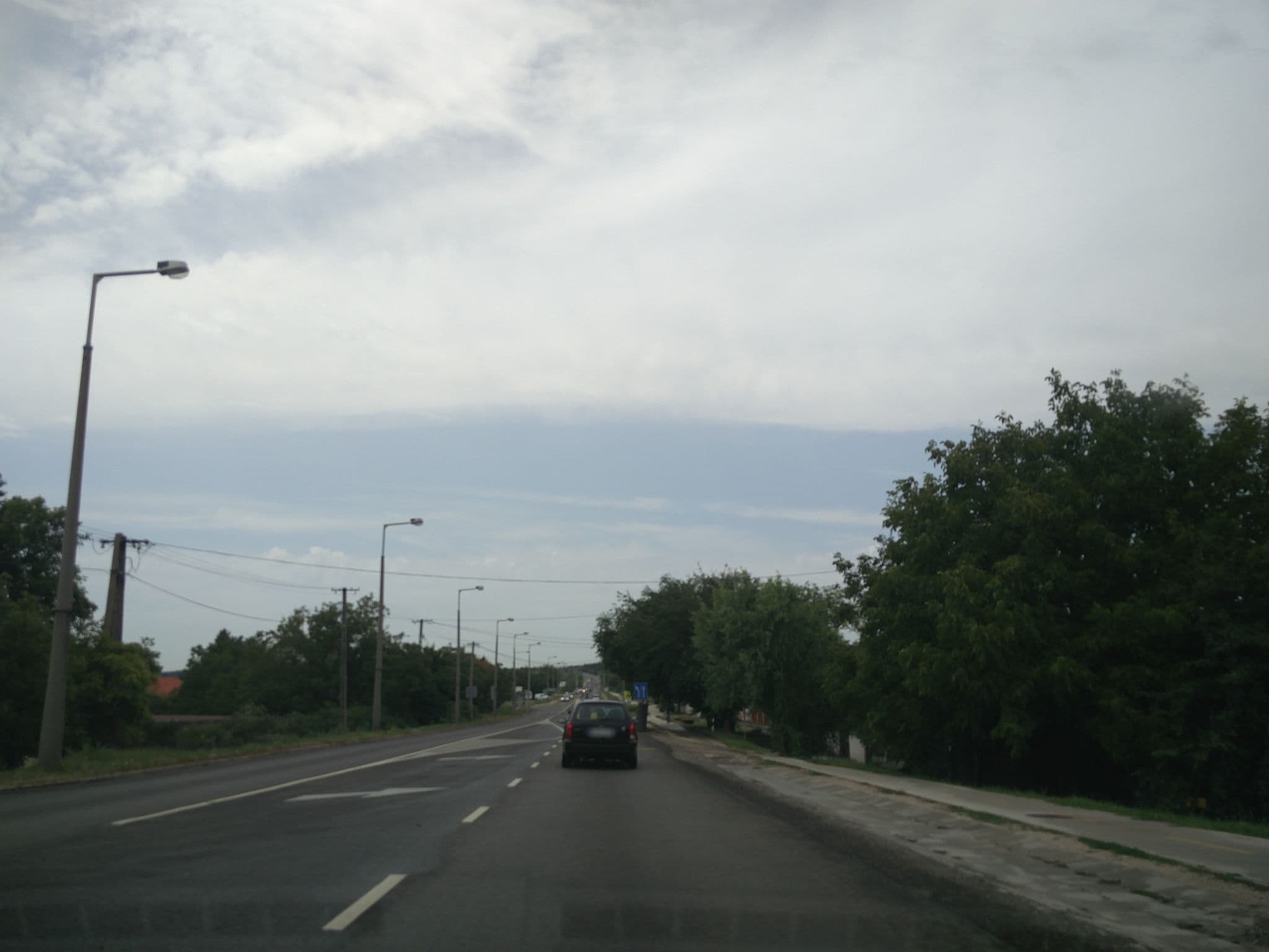 Street view near Két Bagoly Fogadó és Étterem, Várpalota — © kami911 (CC BY-SA · Mapillary)