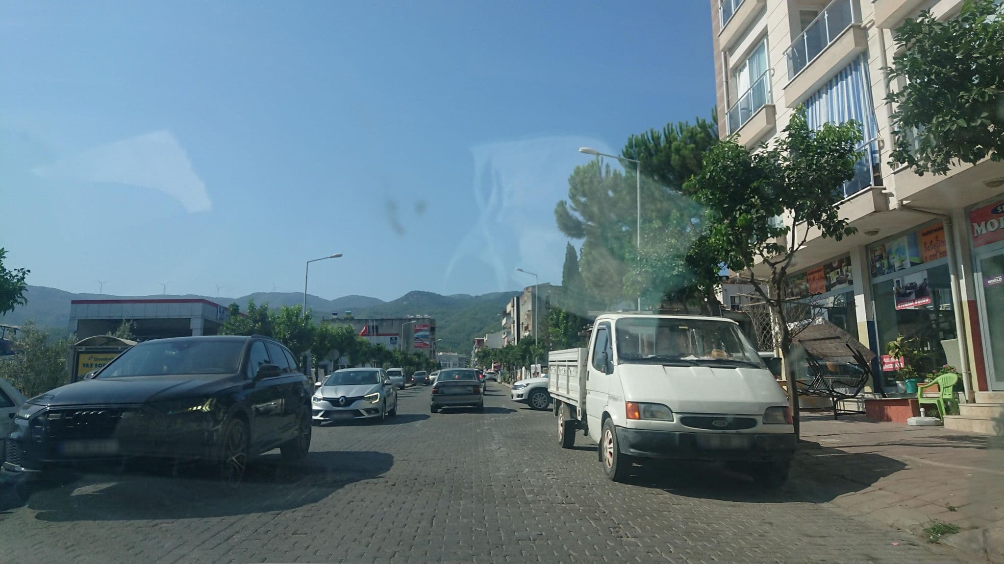 Street view near pine clup hotel, Davutlar — © kubikanber (CC BY-SA · Mapillary)