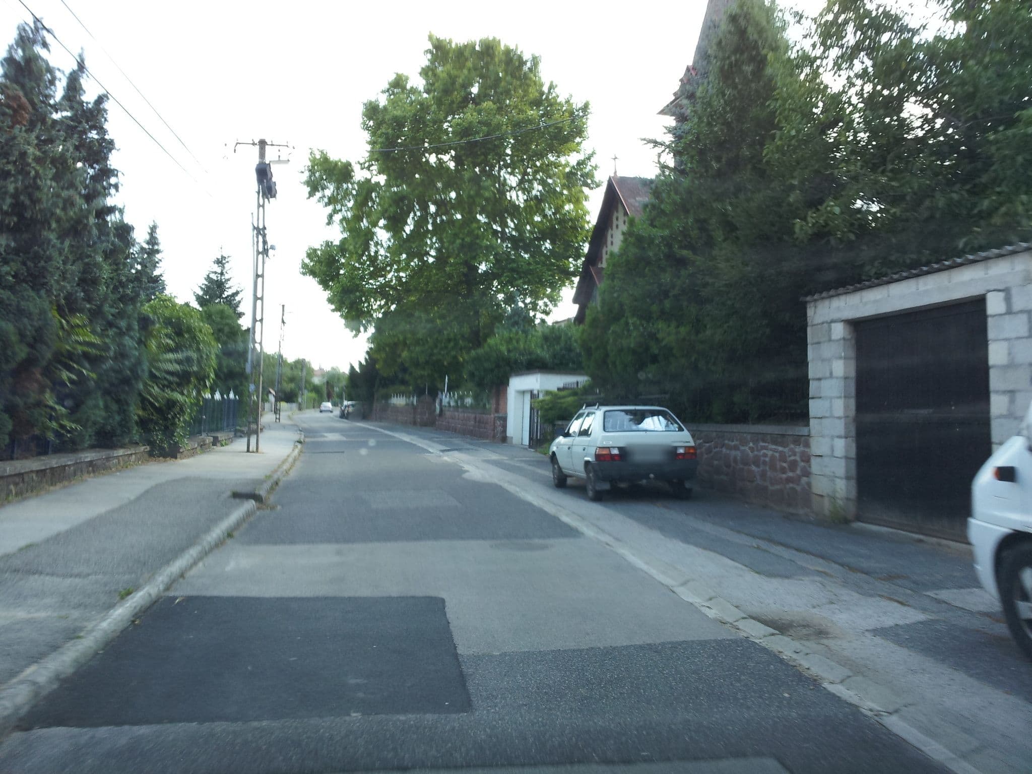 Street view near Stan és Panzió, Balatonalmádi — © kolesajr (CC BY-SA · Mapillary)