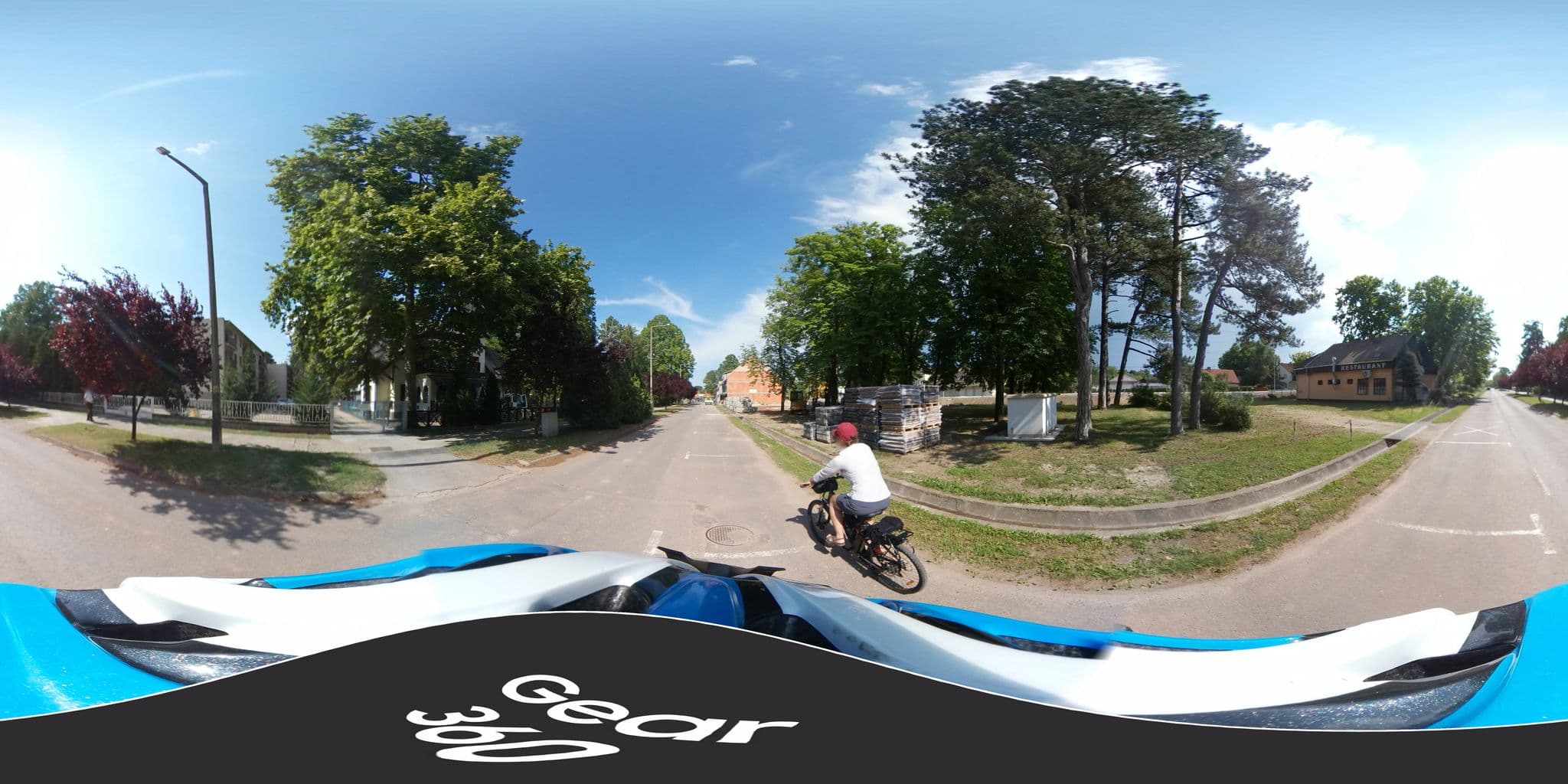 Street view near Somogy Megyei Kaposi Mór Kórház üdülője, Balatonlelle — © trackman (CC BY-SA · Mapillary)