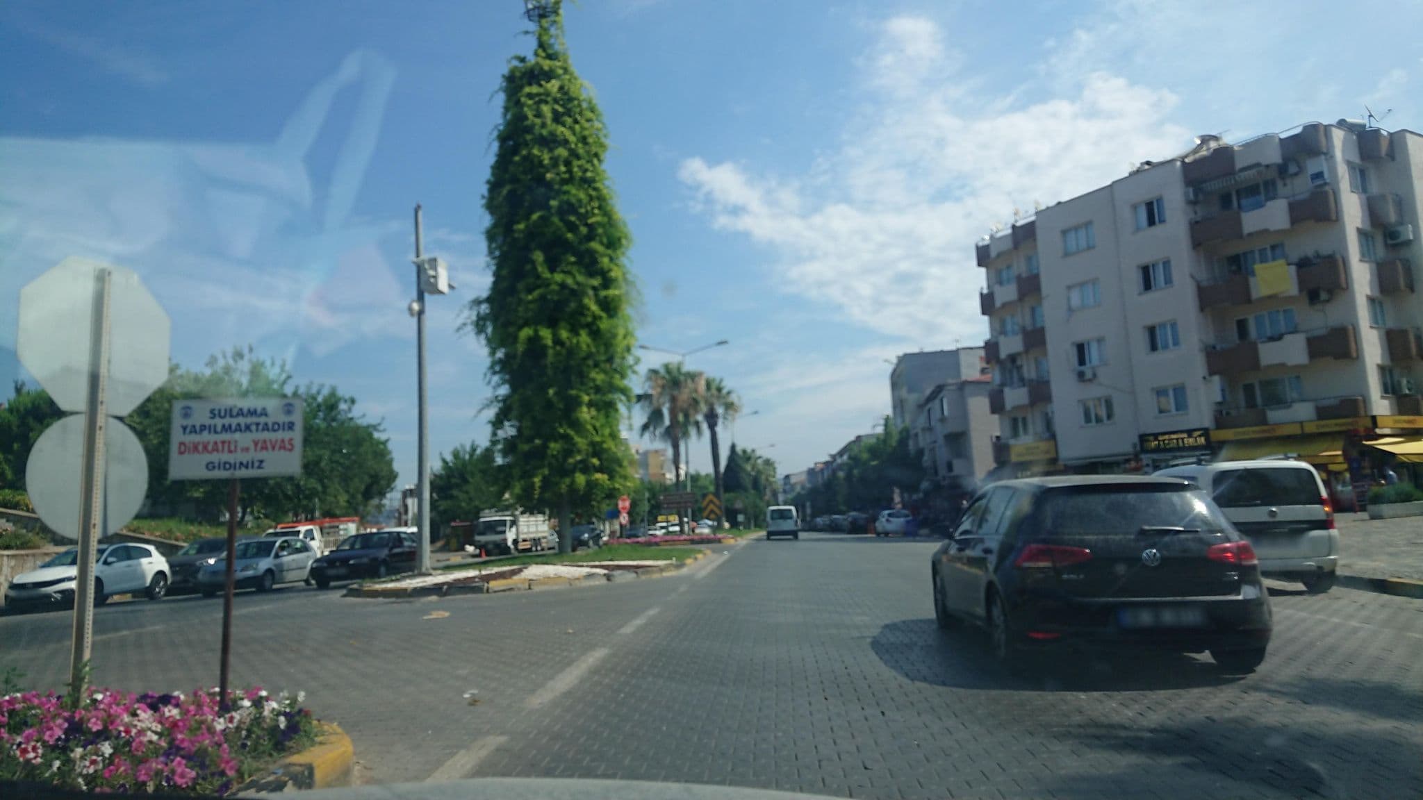 Street view near Palm Wings Ephesus Beach Resort & Spa, Selçuk — © kubikanber (CC BY-SA · Mapillary)