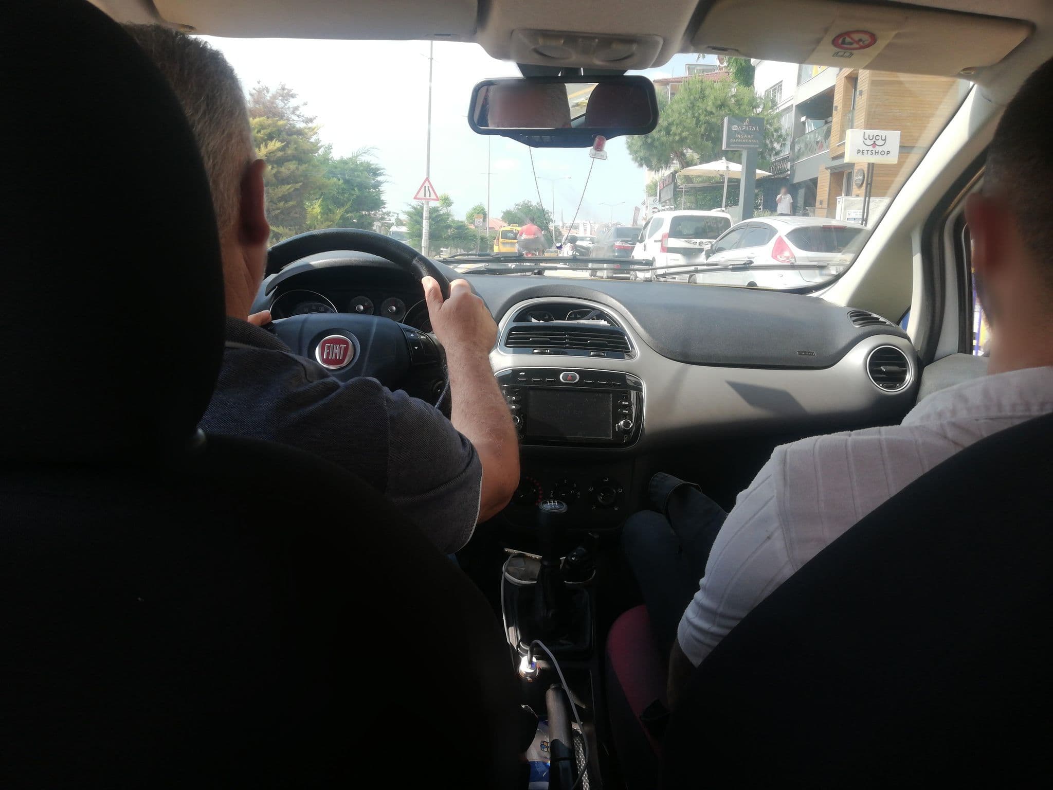 Street view near Abem Otel, Kuşadası — © iguana (CC BY-SA · Mapillary)