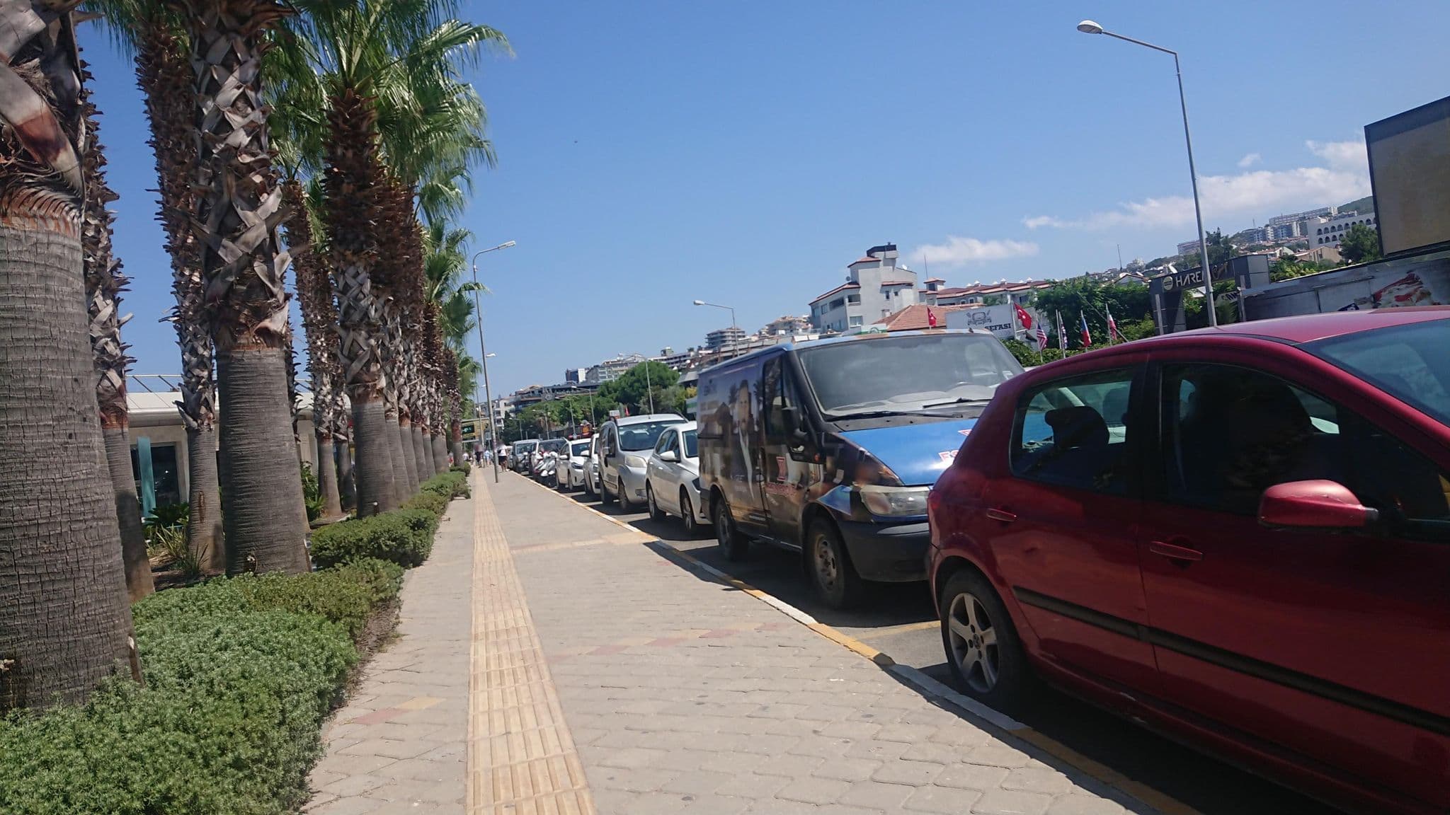 Street view near Özer pansiyon, Kuşadası — © kubikanber (CC BY-SA · Mapillary)