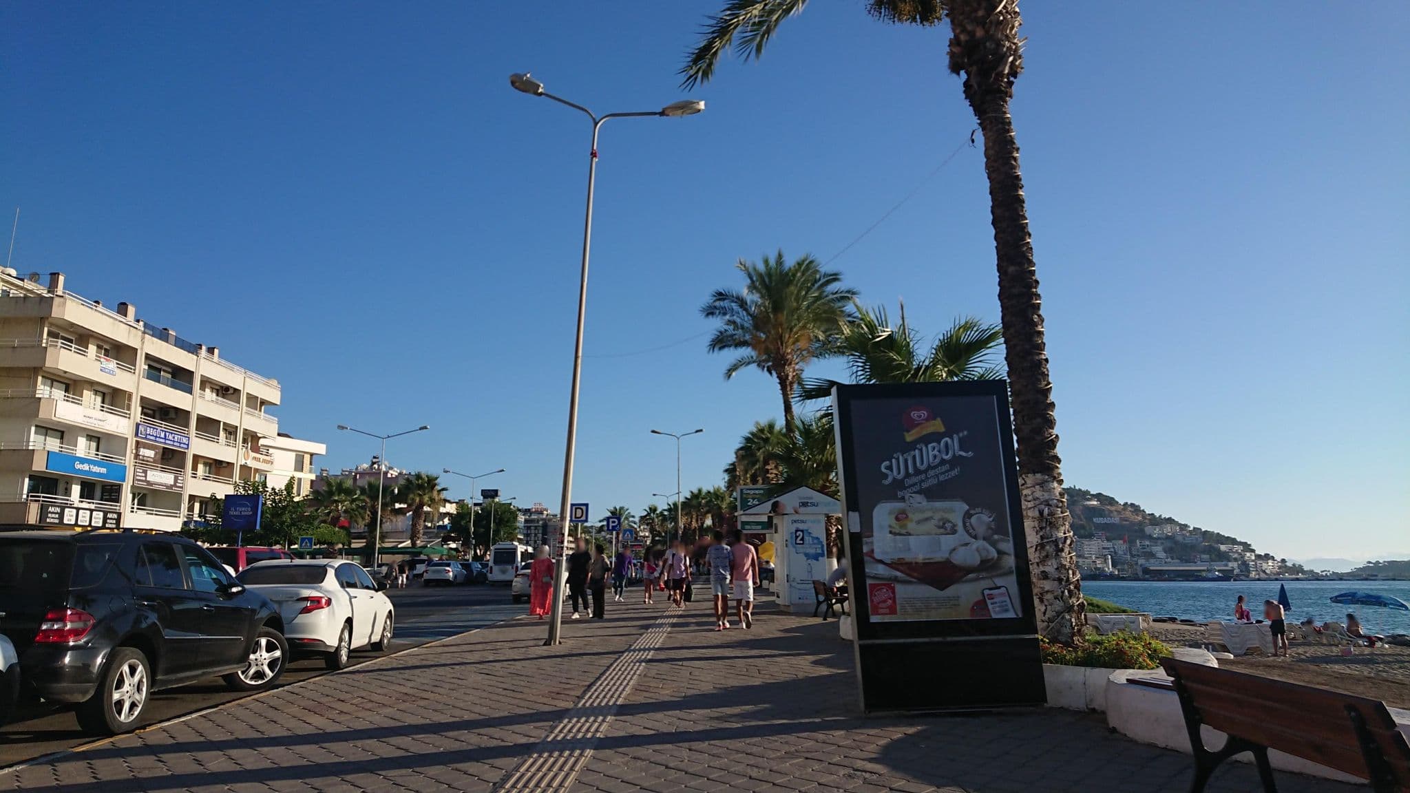 Street view near Sözer Otel, Kuşadası — © kubikanber (CC BY-SA · Mapillary)